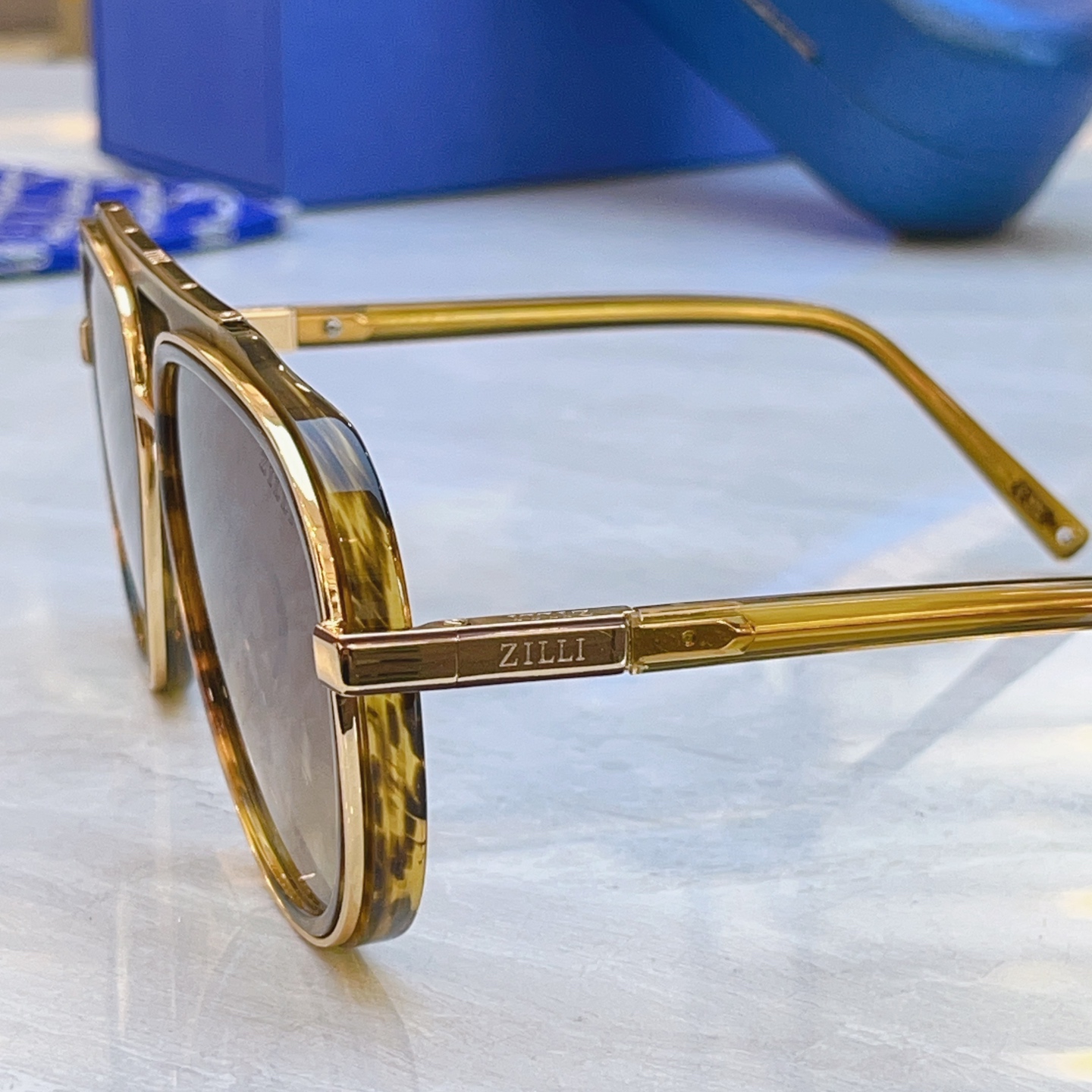 ，【ZEIZ*】蔡*司新款太阳镜，MODEL：ZI80125，SIZE：60口15-143