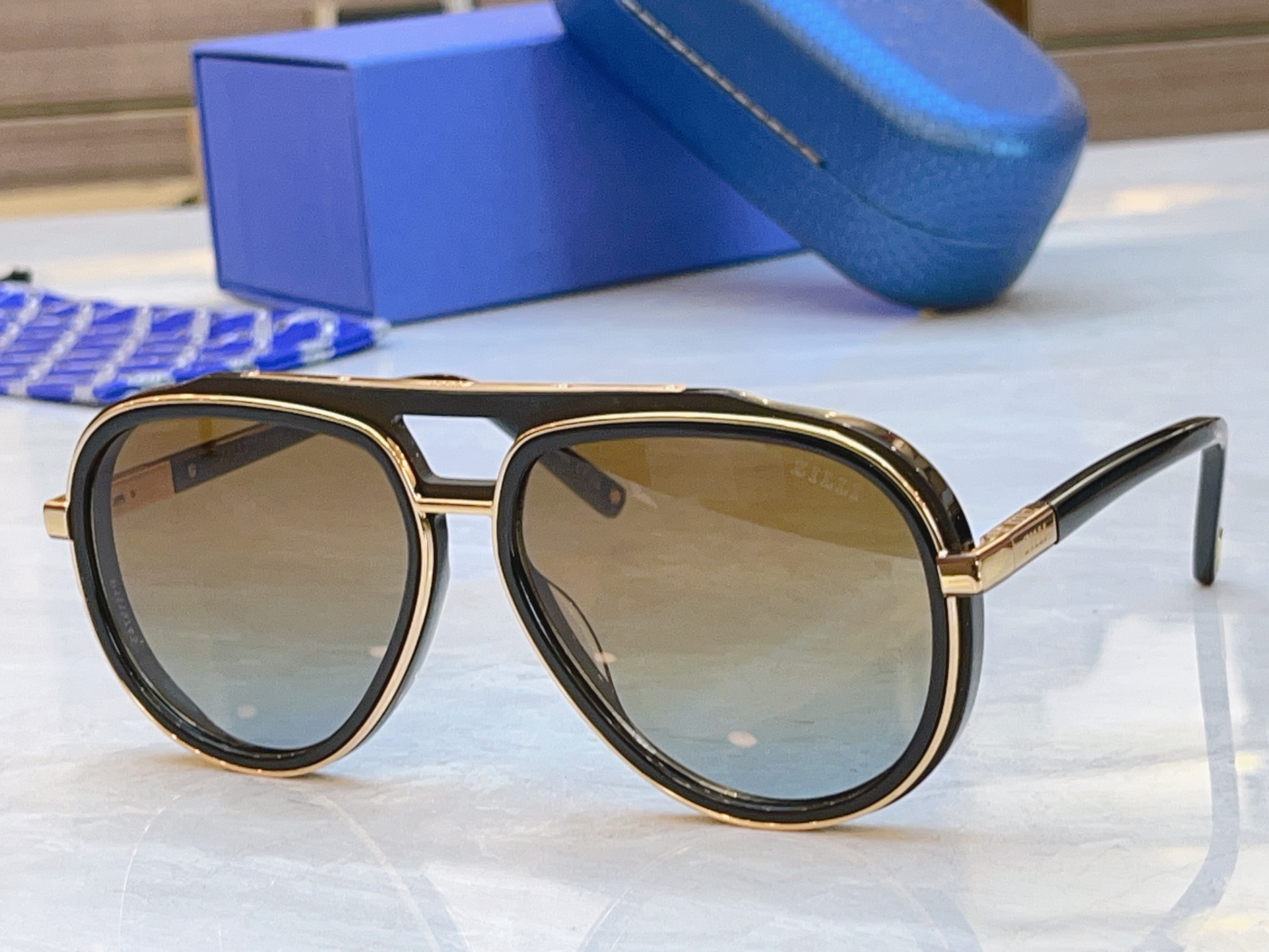 ，【ZEIZ*】蔡*司新款太阳镜，MODEL：ZI80125，SIZE：60口15-143