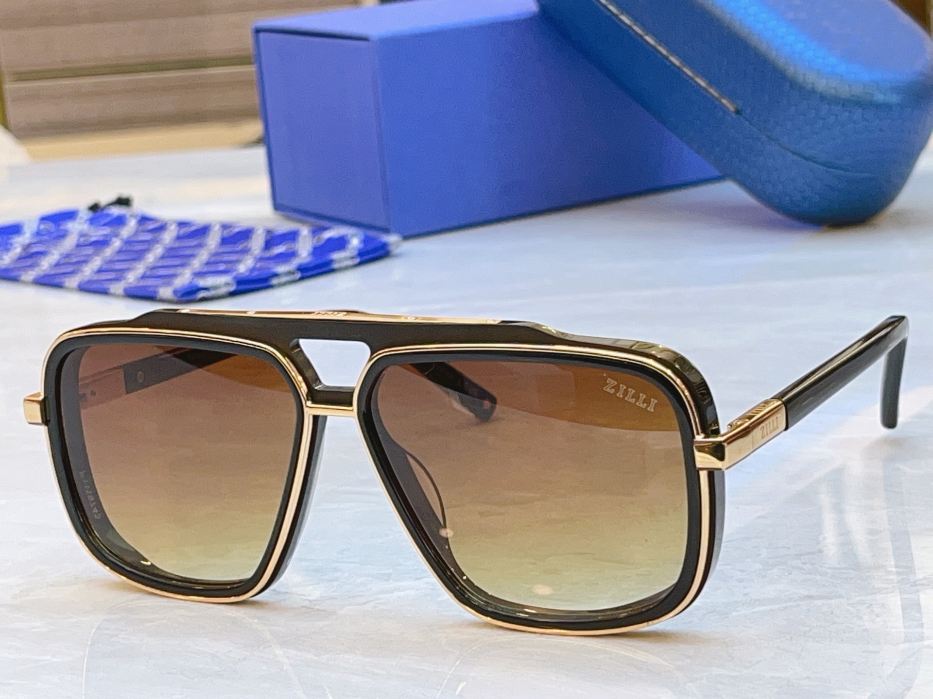 ，【ZEIZ*】蔡*司新款太阳镜，MODEL：ZI65065，SIZE：61口14-143