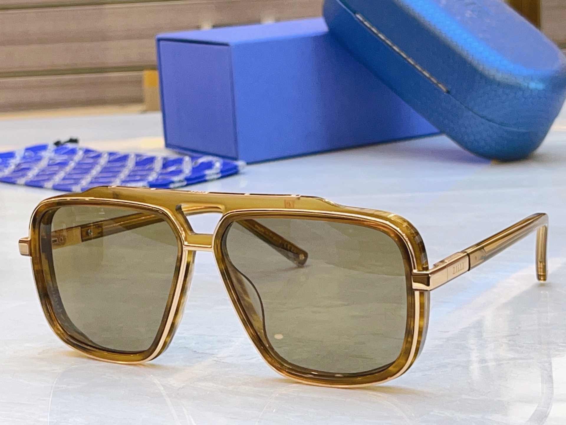 NO:376345,,【ZEIZ*】Cai*si’s new sunglasses, MODELZI65065, SIZE61 14-143 glasses, sunglasses, sunglasses, glasses19860909,【ZEIZ*】蔡*司新款太阳镜,MODELZI65065,SIZE61口14-143眼镜墨镜太阳镜,眼镜,glasses