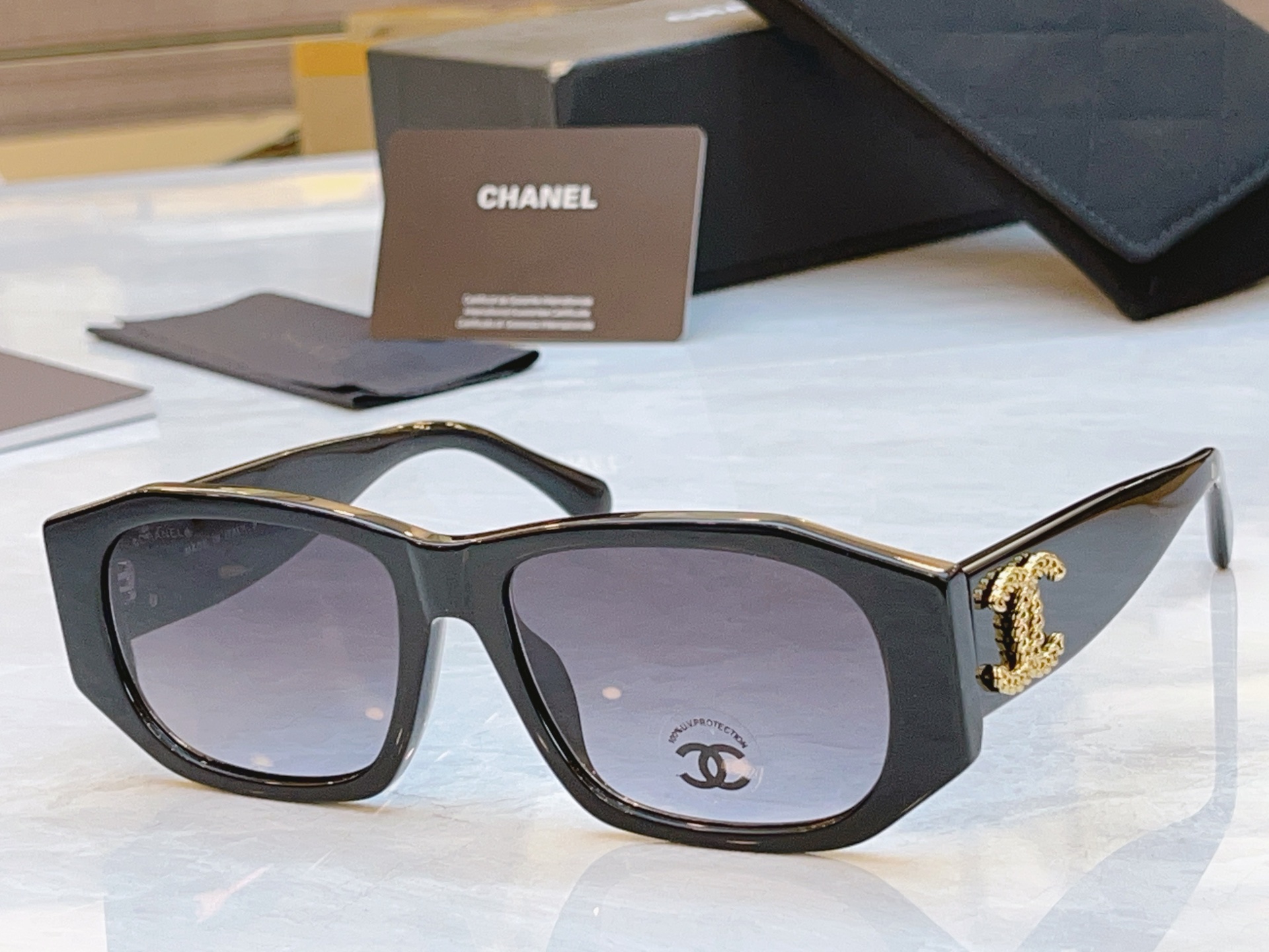 ，【CHANE*】香奈儿新款太阳镜🕶️🕶️，MODEL：CH5554，SIZE：55口18-145