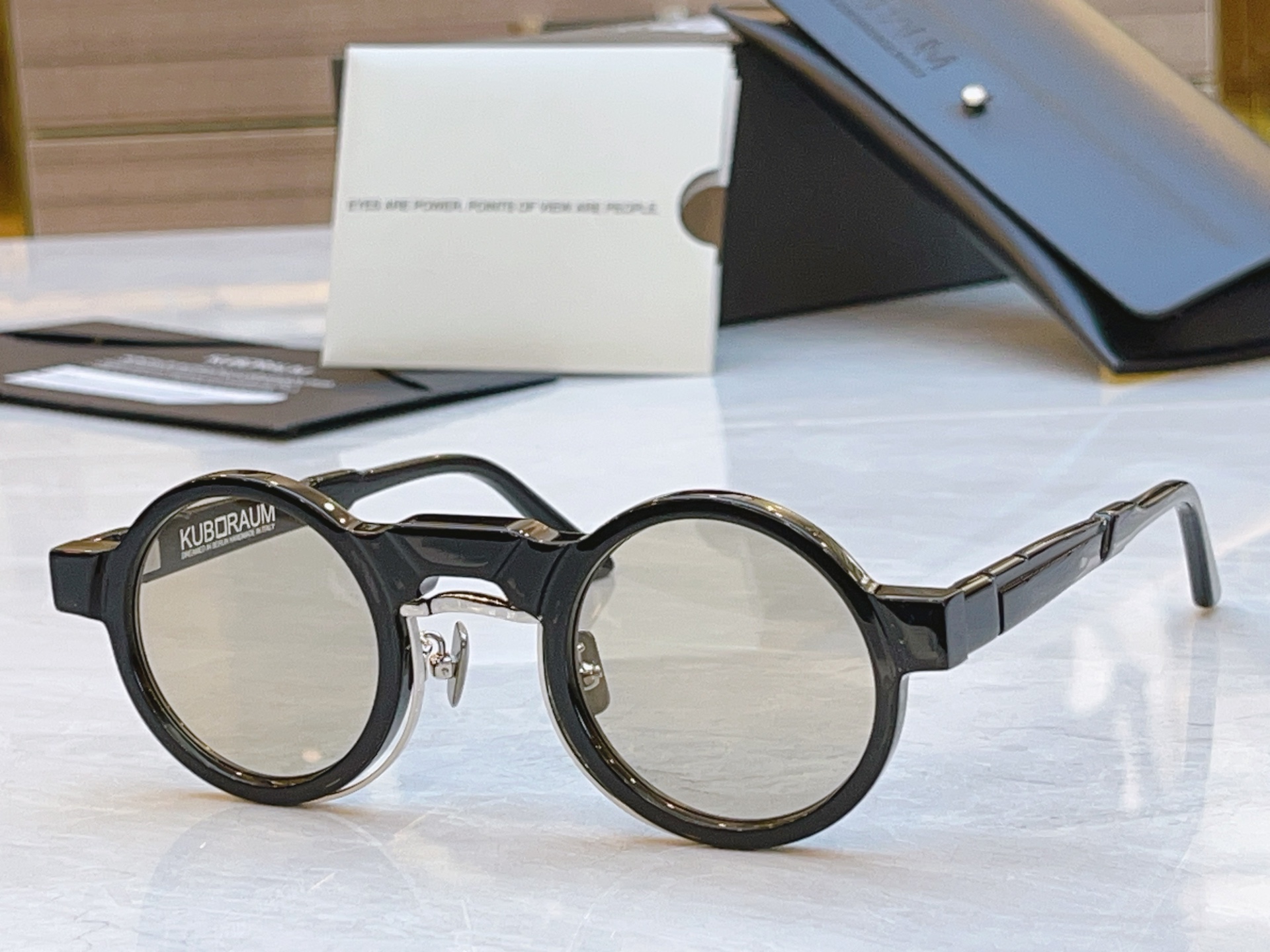 配送盒子，【KUB口RAU*】新款太阳镜，MODEL：Maske N3，SIZE:44口24-145