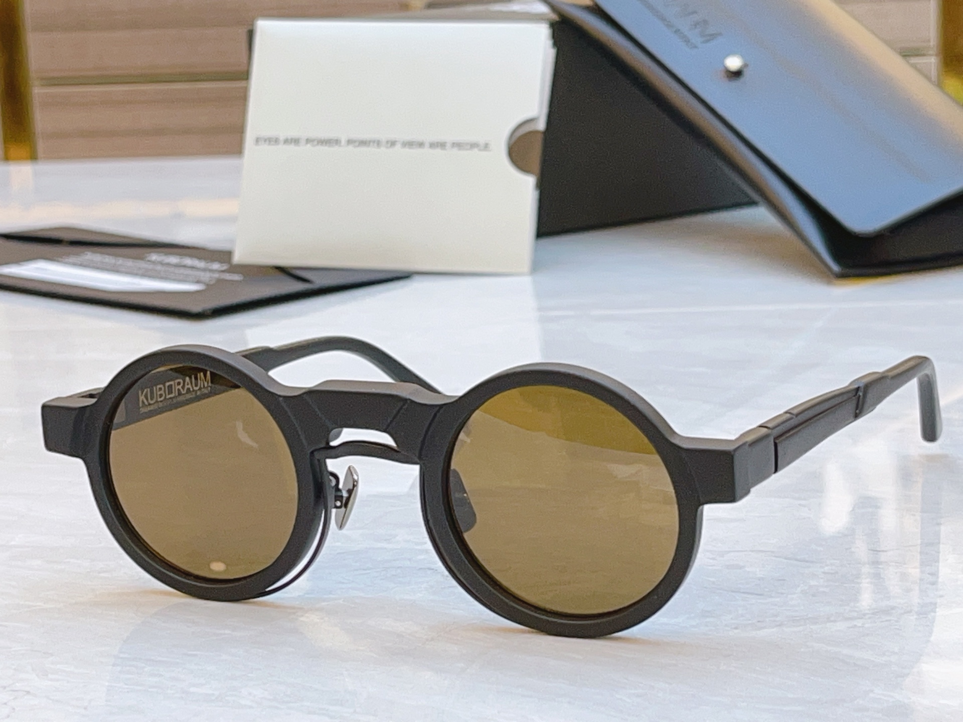 配送盒子，【KUB口RAU*】新款太阳镜，MODEL：Maske N3，SIZE:44口24-145