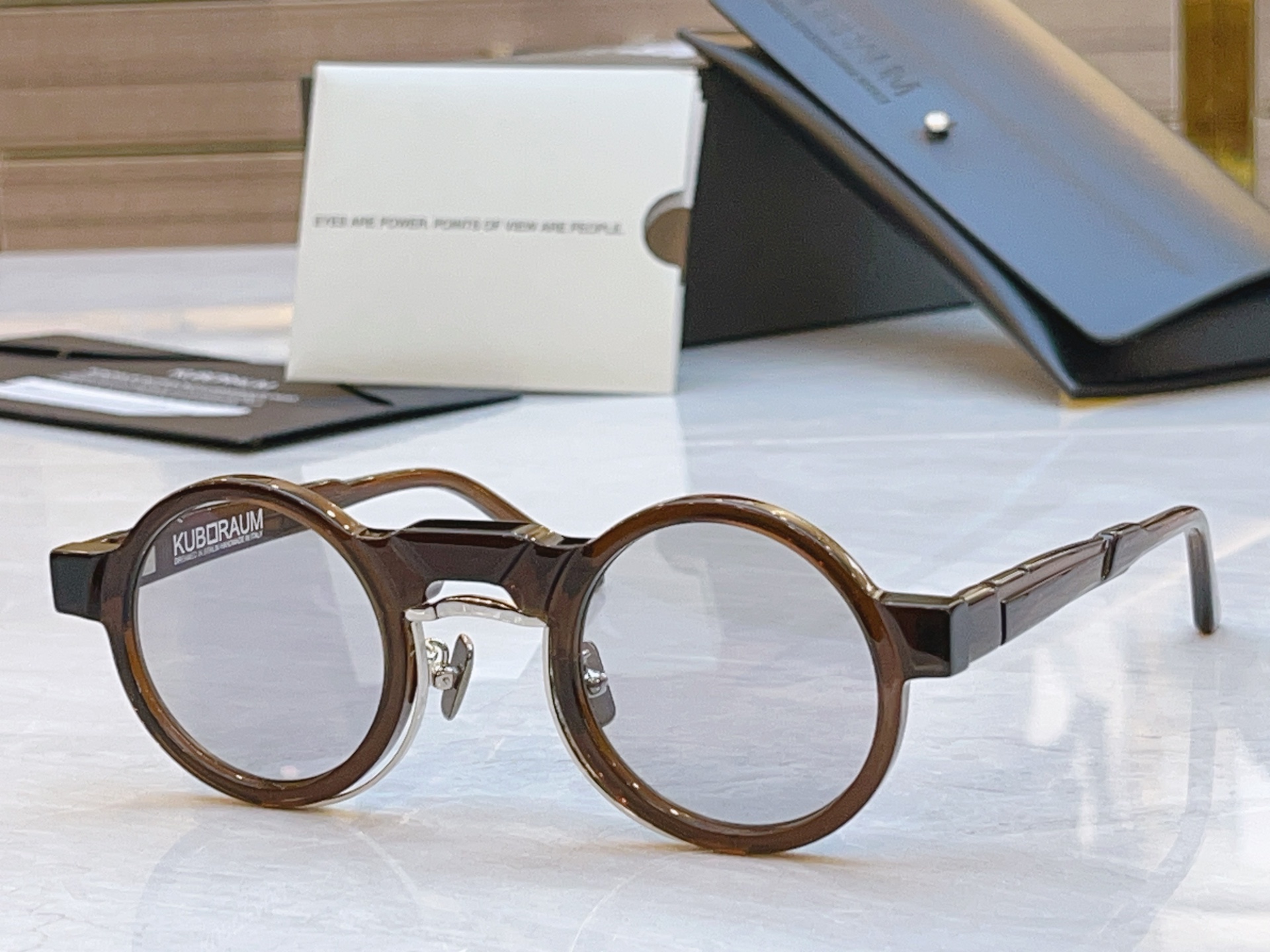 配送盒子，【KUB口RAU*】新款太阳镜，MODEL：Maske N3，SIZE:44口24-145