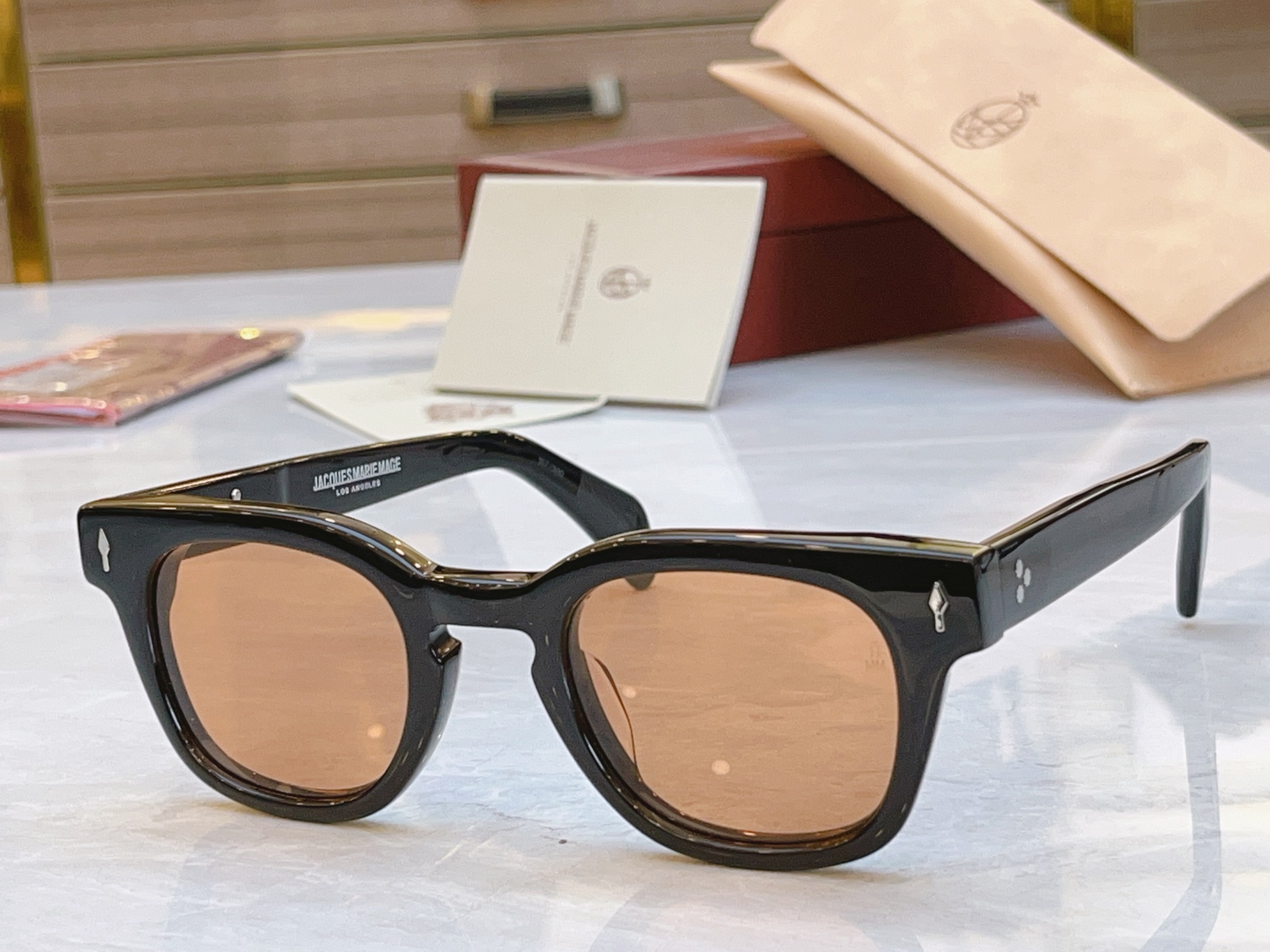 配送盒子，【Jacques Marie Mag*】 JMM新款太阳镜，Model：Julien，Size