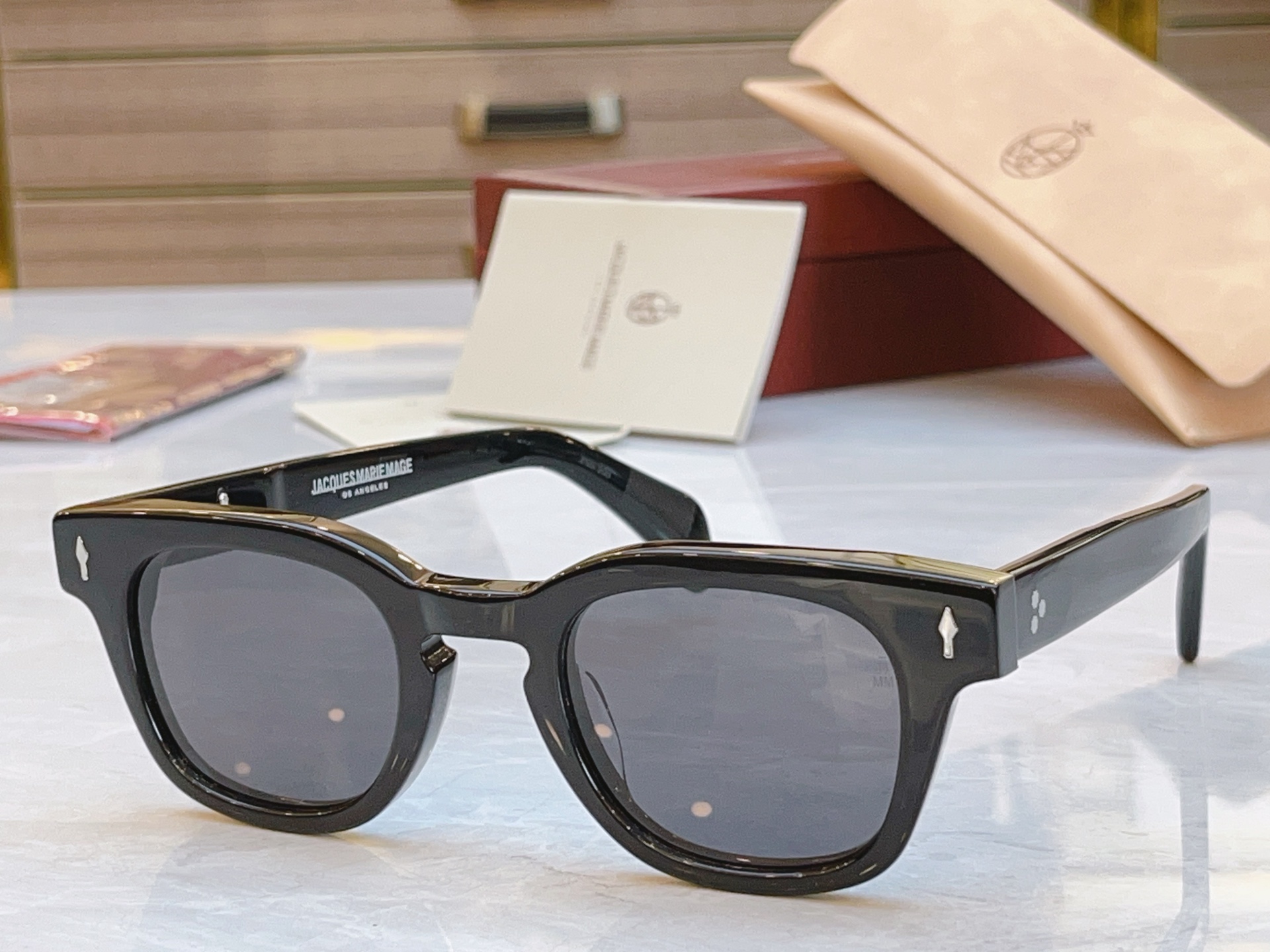 配送盒子，【Jacques Marie Mag*】 JMM新款太阳镜，Model：Julien，Size
