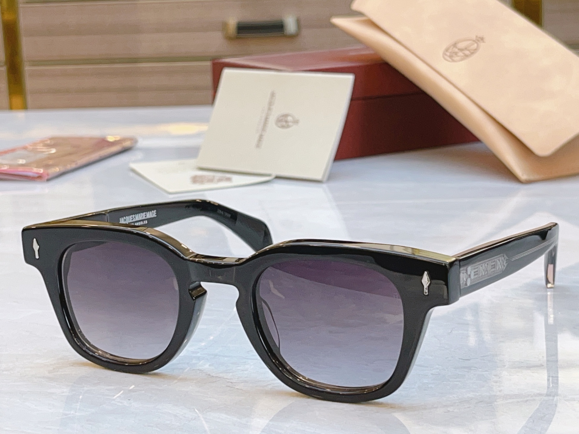 配送盒子，【Jacques Marie Mag*】 JMM新款太阳镜，Model：Julien，Size