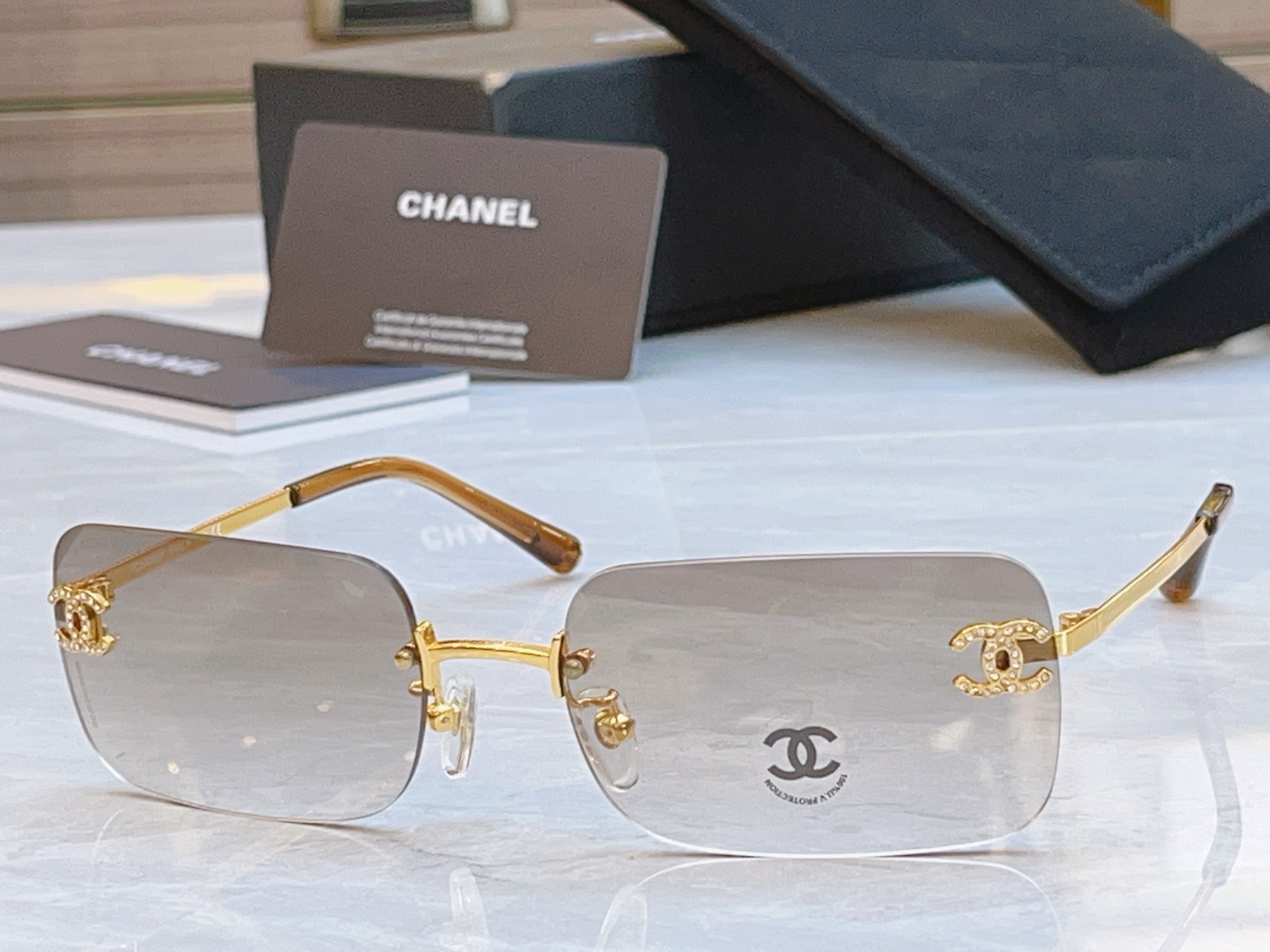 NO:376426,,【CHANE*】Chanel new sunglasses, MODELCH4017-D, SIZE62-mouth 17-120 glasses sunglasses, glasses, chanel, chanel19860909,【CHANE*】香奈儿新款太阳镜,MODELCH4017-D,SIZE62口17-120眼镜墨镜太阳镜,眼镜,chanel,chanel,glasses
