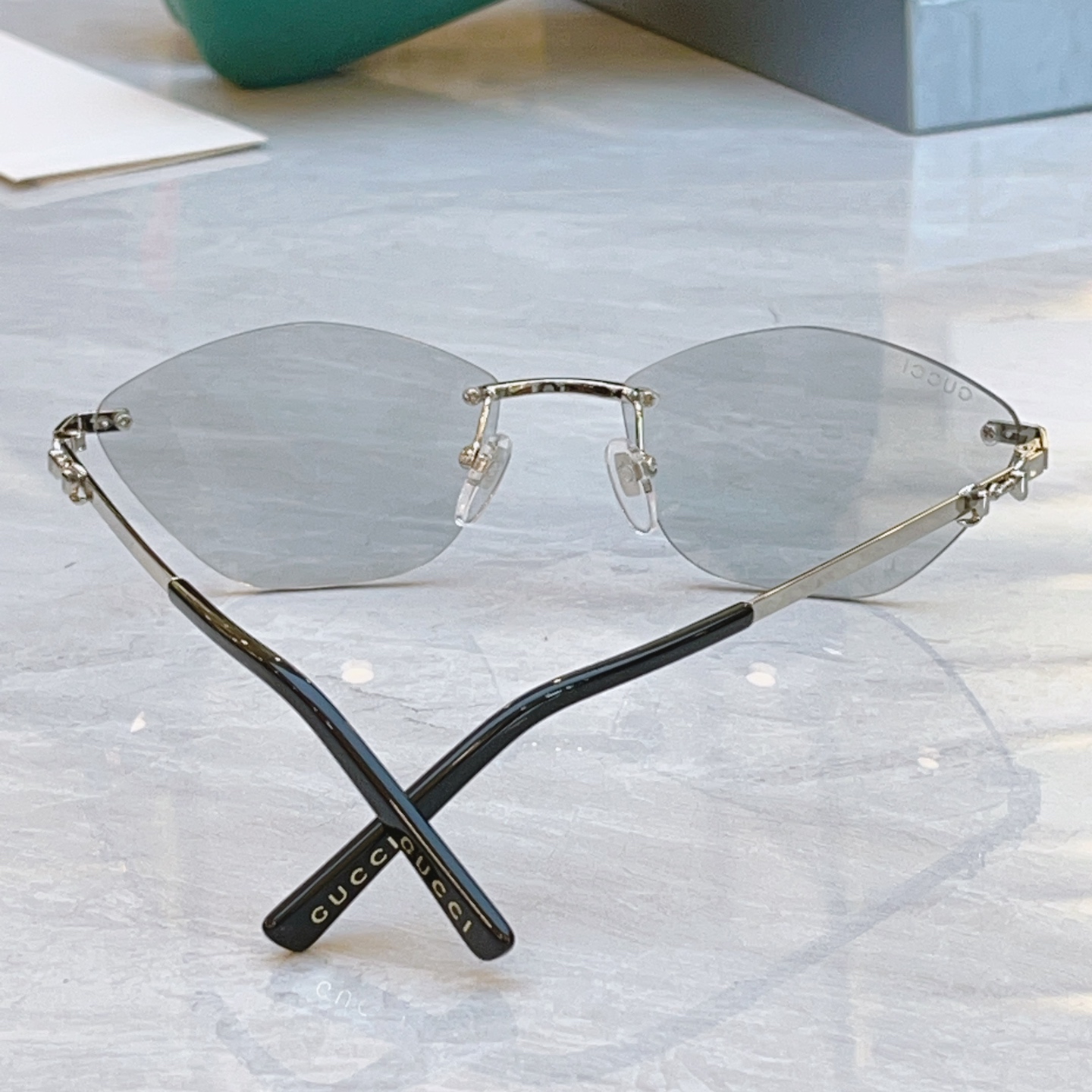 ，【GUCC*】古*驰新款太阳镜，MODEL：GG2053S ，SIZE：59口17-140