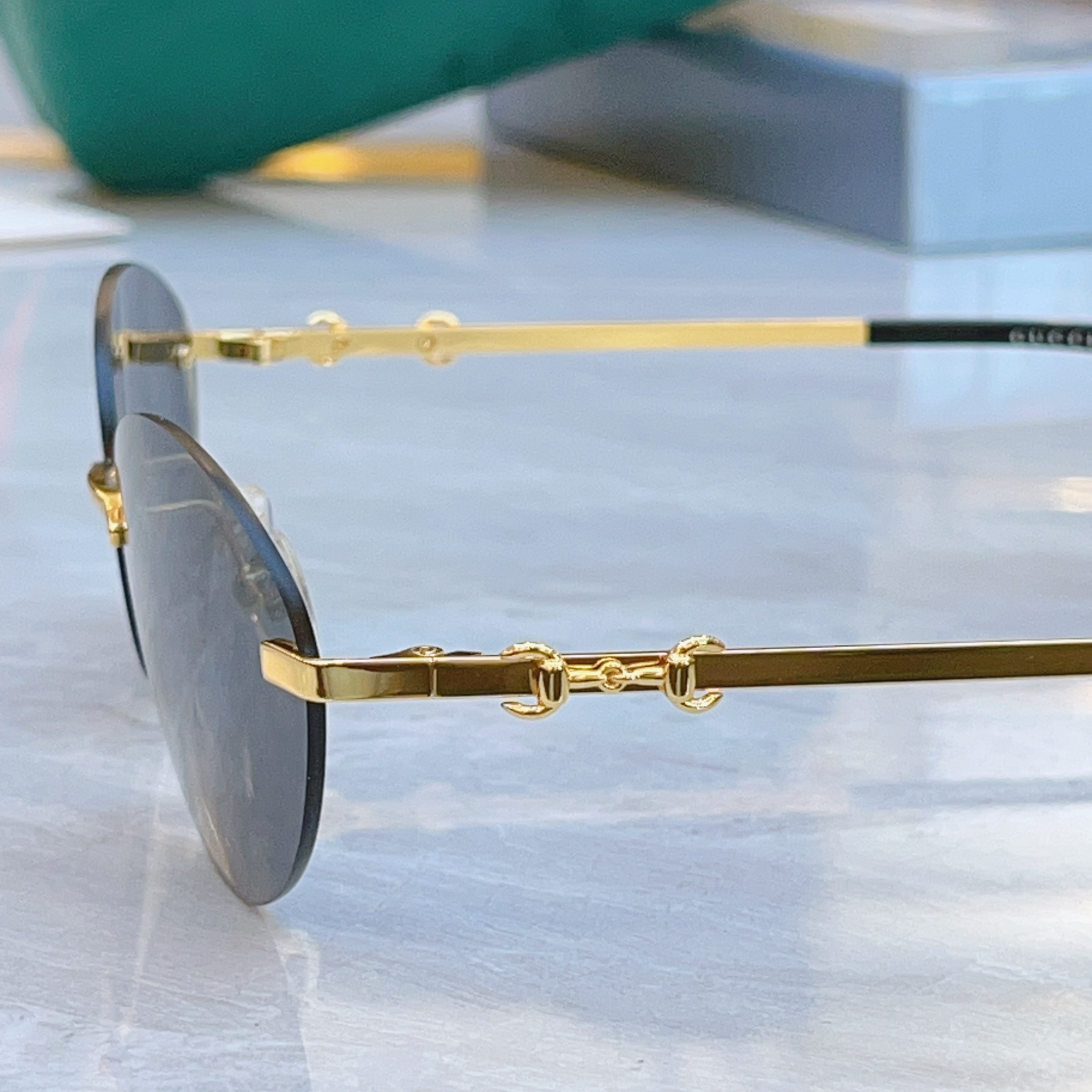 ，【GUCC*】古*驰新款太阳镜，MODEL：GG2051S ，SIZE：59口17-140