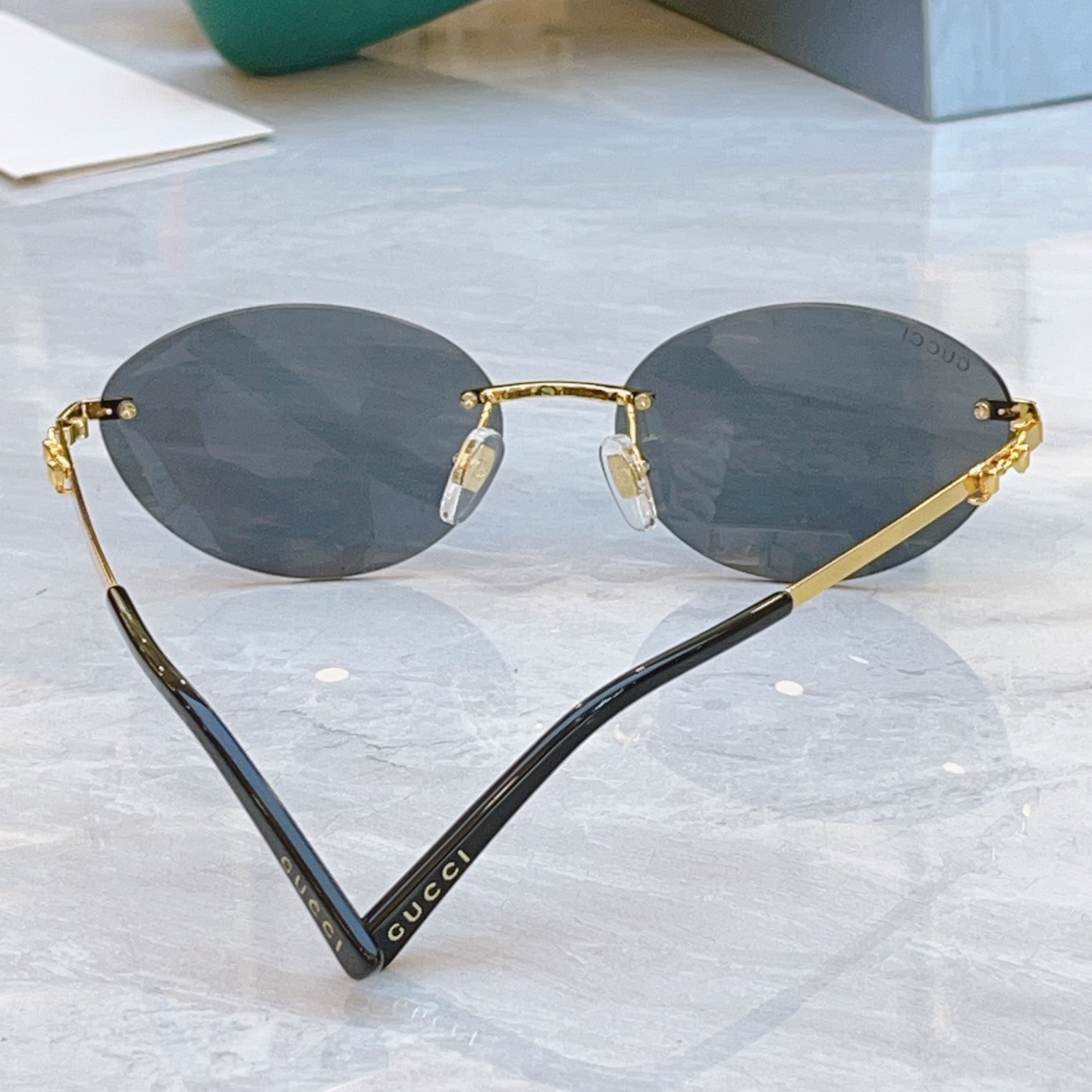 ，【GUCC*】古*驰新款太阳镜，MODEL：GG2051S ，SIZE：59口17-140