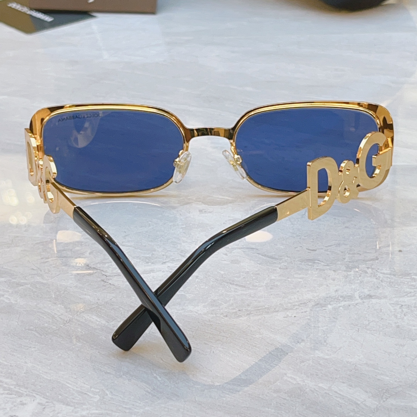 ，【DOLCE & GABBAN*】D*G新款太阳镜，MODEL：DG2058，SIZE：57口20-1