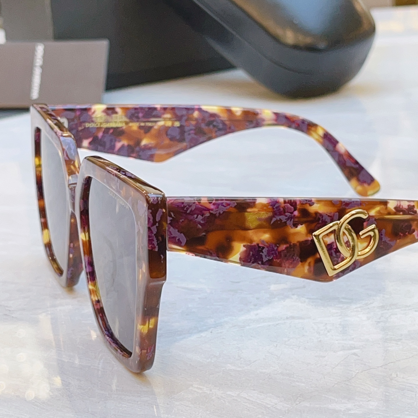 ，【DOLCE & GABBAN*】D*G新款太阳镜，MODEL：DG4438，SIZE：55口18-1