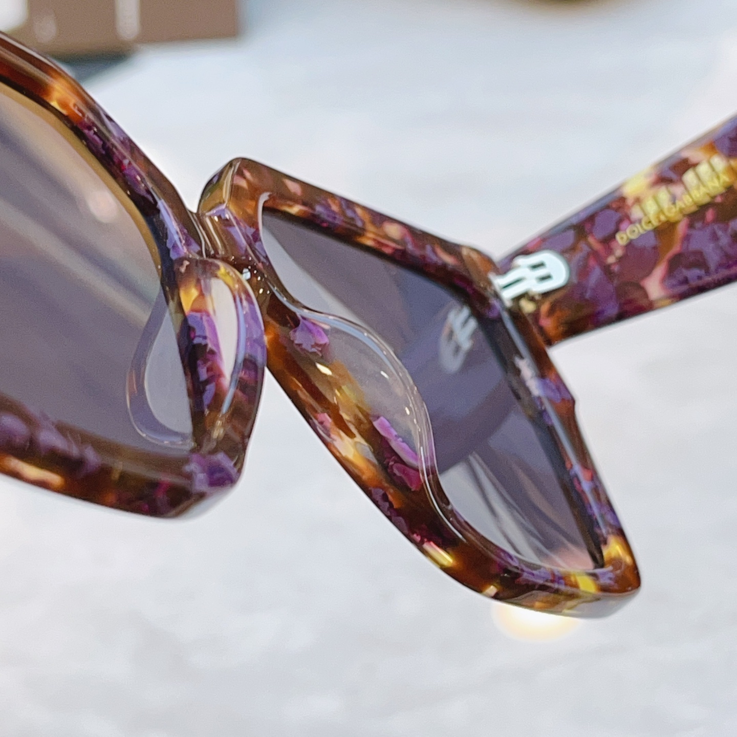 ，【DOLCE & GABBAN*】D*G新款太阳镜，MODEL：DG4438，SIZE：55口18-1