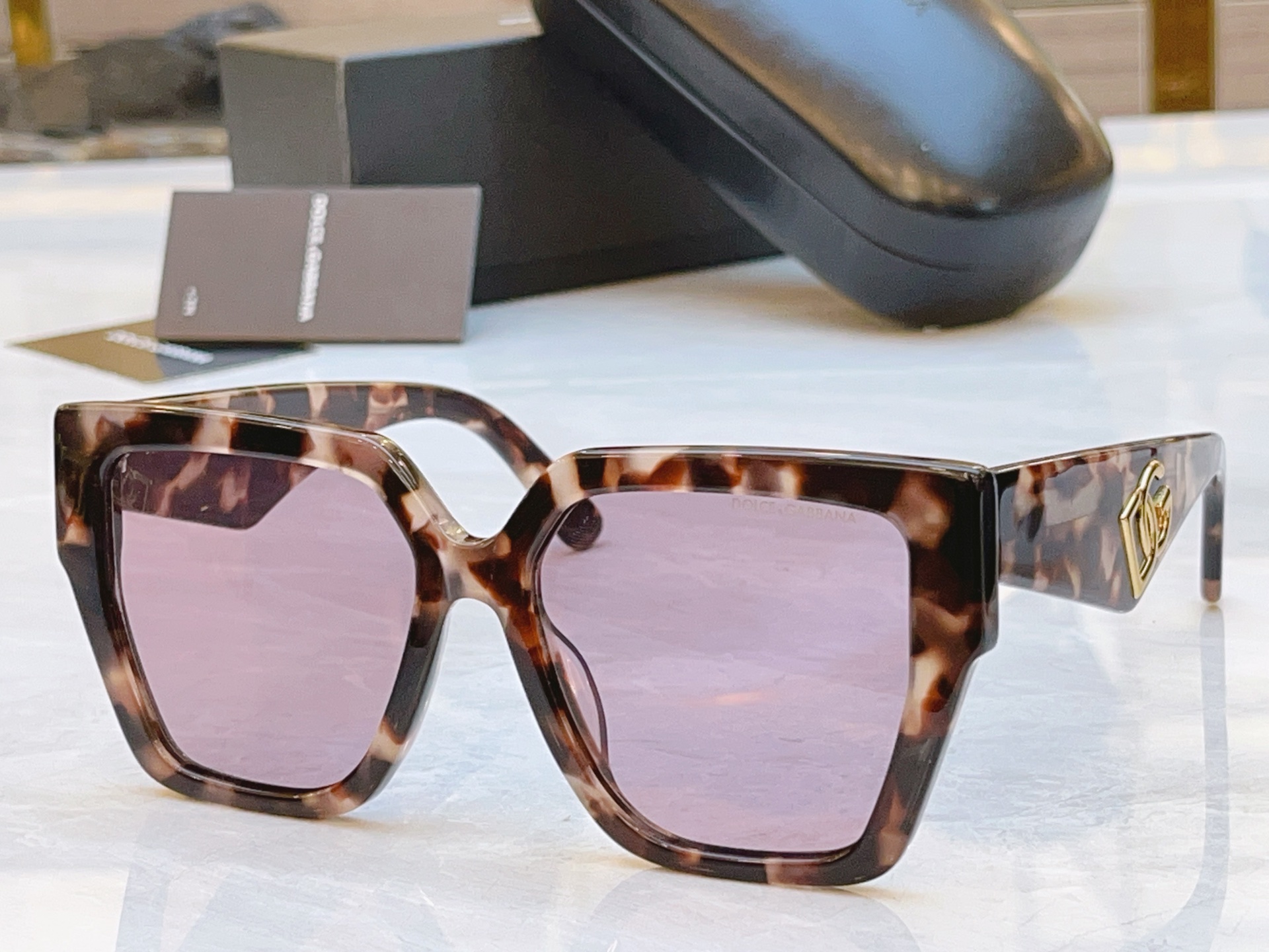 ，【DOLCE & GABBAN*】D*G新款太阳镜，MODEL：DG4438，SIZE：55口18-1