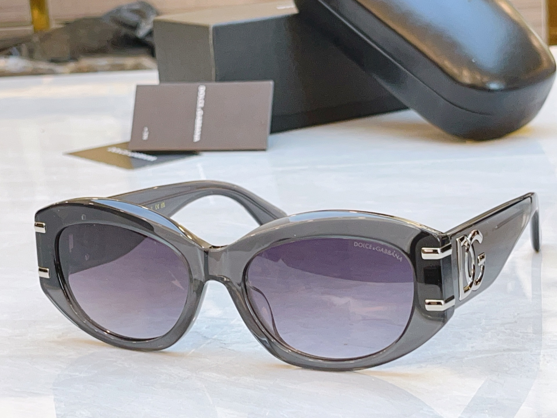 ，【DOLCE & GABBAN*】D*G新款太阳镜，MODEL：DG4502，SIZE：56口19-1