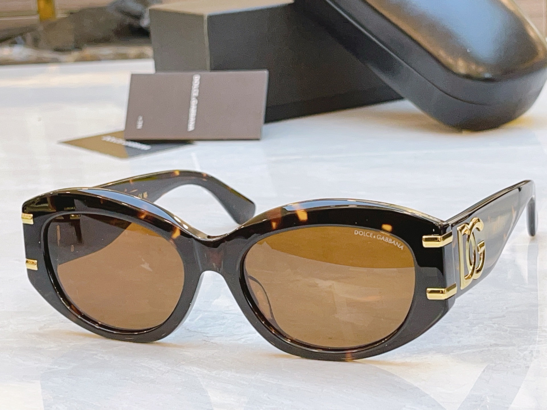 ，【DOLCE & GABBAN*】D*G新款太阳镜，MODEL：DG4502，SIZE：56口19-1