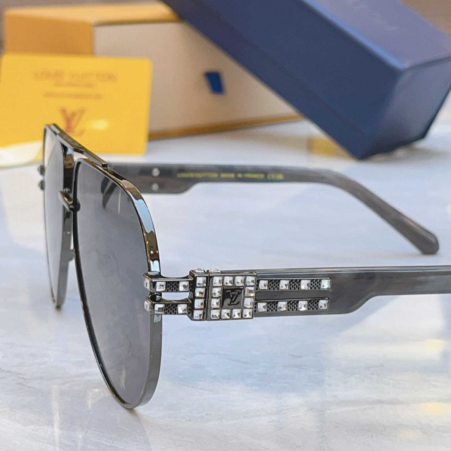 ，【LOUIS VUITTO*】路易*威登新款太阳镜，MODEL：Z2017U，SIZE：62口15-1