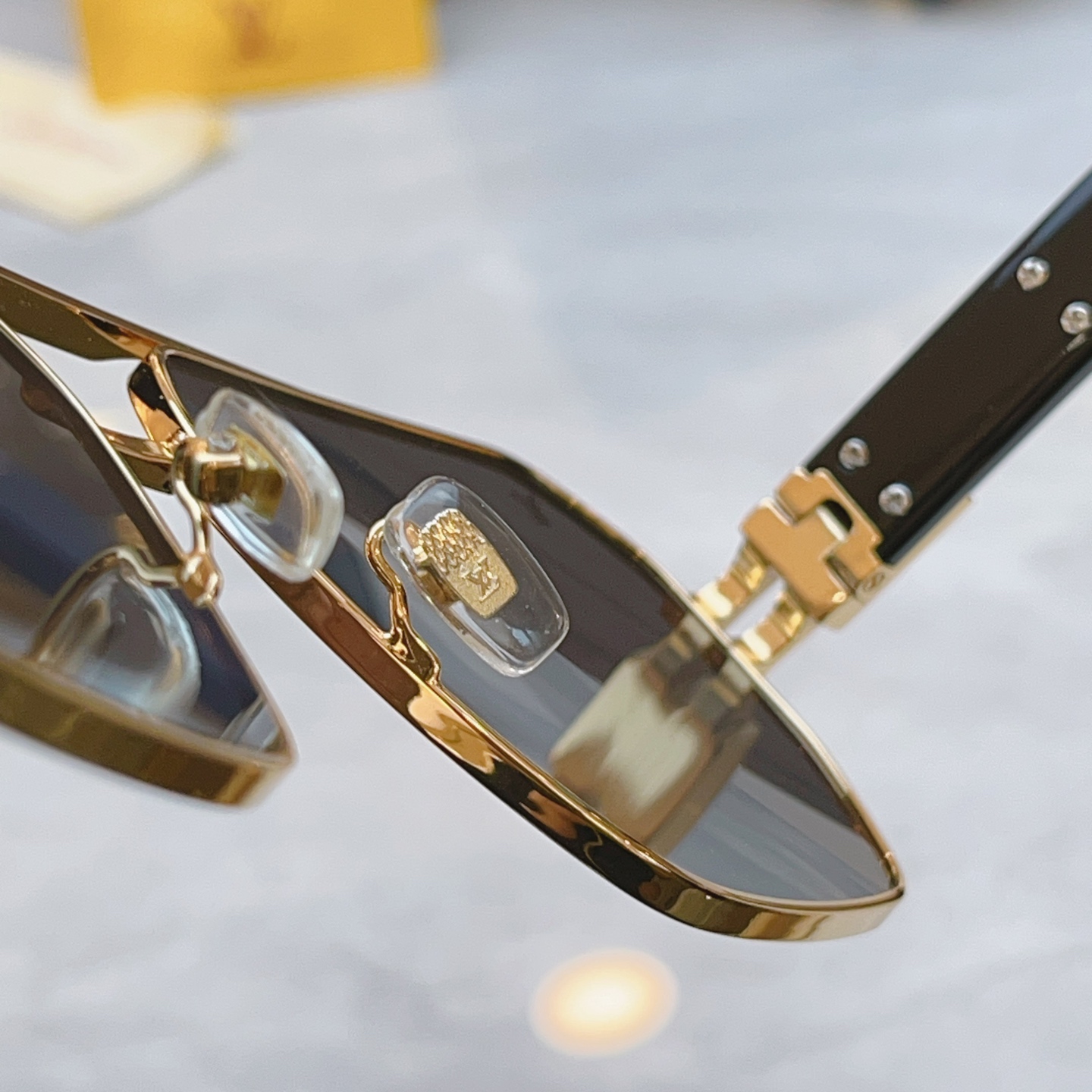 ，【LOUIS VUITTO*】路易*威登新款太阳镜，MODEL：Z2016U，SIZE：61口15-1