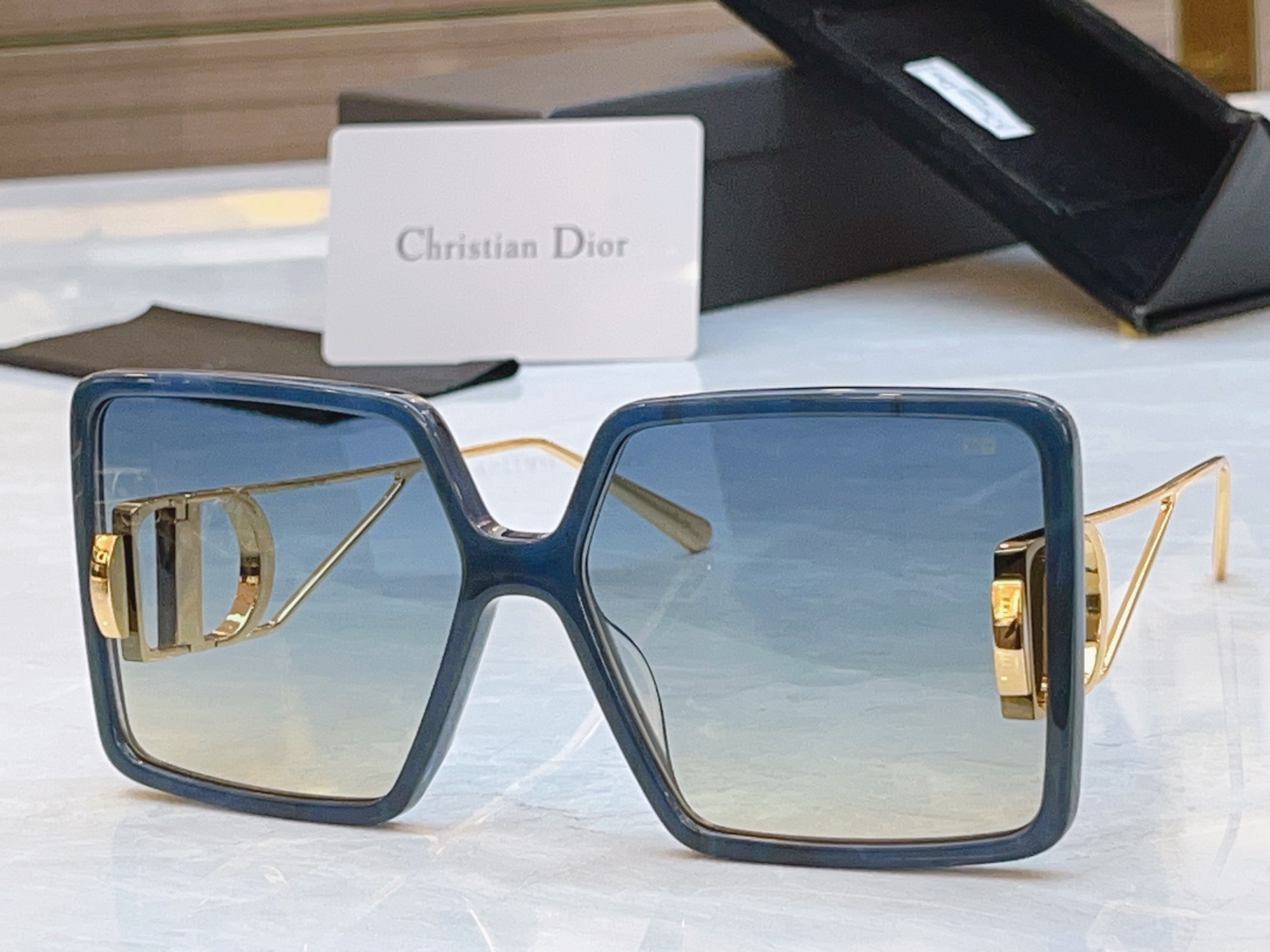 ，【DIO* 】迪*奥新款太阳镜，MODEL：DSGTA46UCR，SIZE：64口16-140