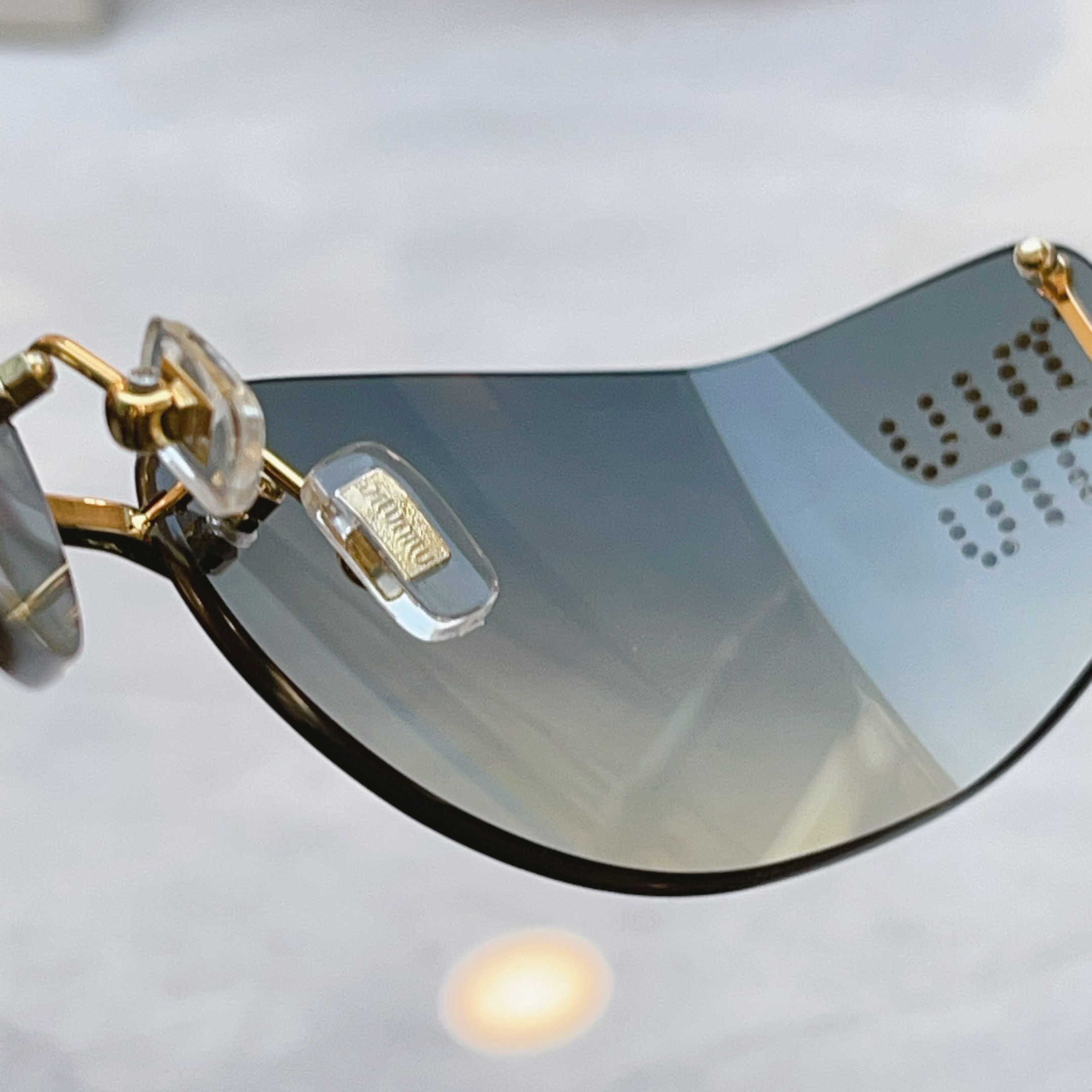 ，【MIUMI*】缪*缪新款太阳镜，Mod:MU 51SS，SIZE:51口16-125