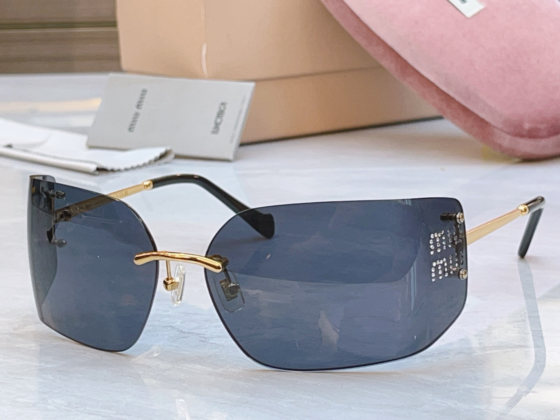 ，【MIUMI*】缪*缪新款太阳镜，Mod:MU 54SS，SIZE:62口16-125