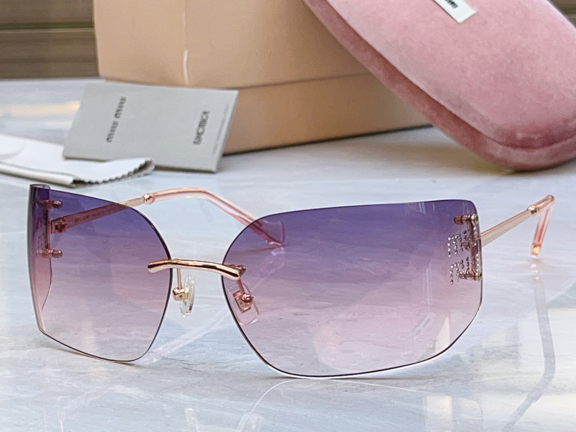 ，【MIUMI*】缪*缪新款太阳镜，Mod:MU 54SS，SIZE:62口16-125