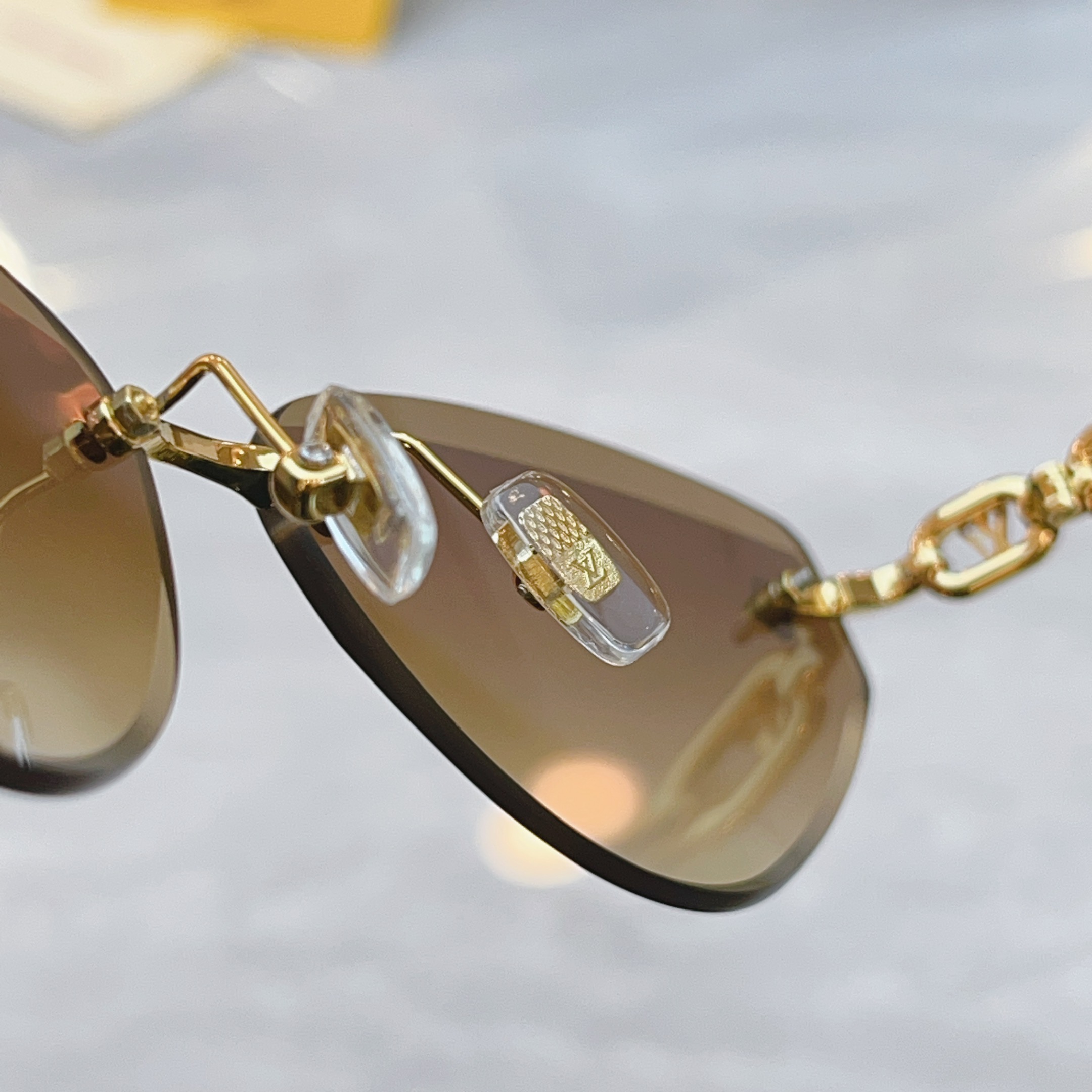 ，【LOUIS VUITTO*】路易*威登新款太阳镜，MODEL：Z3015U，SIZE：61口13-1