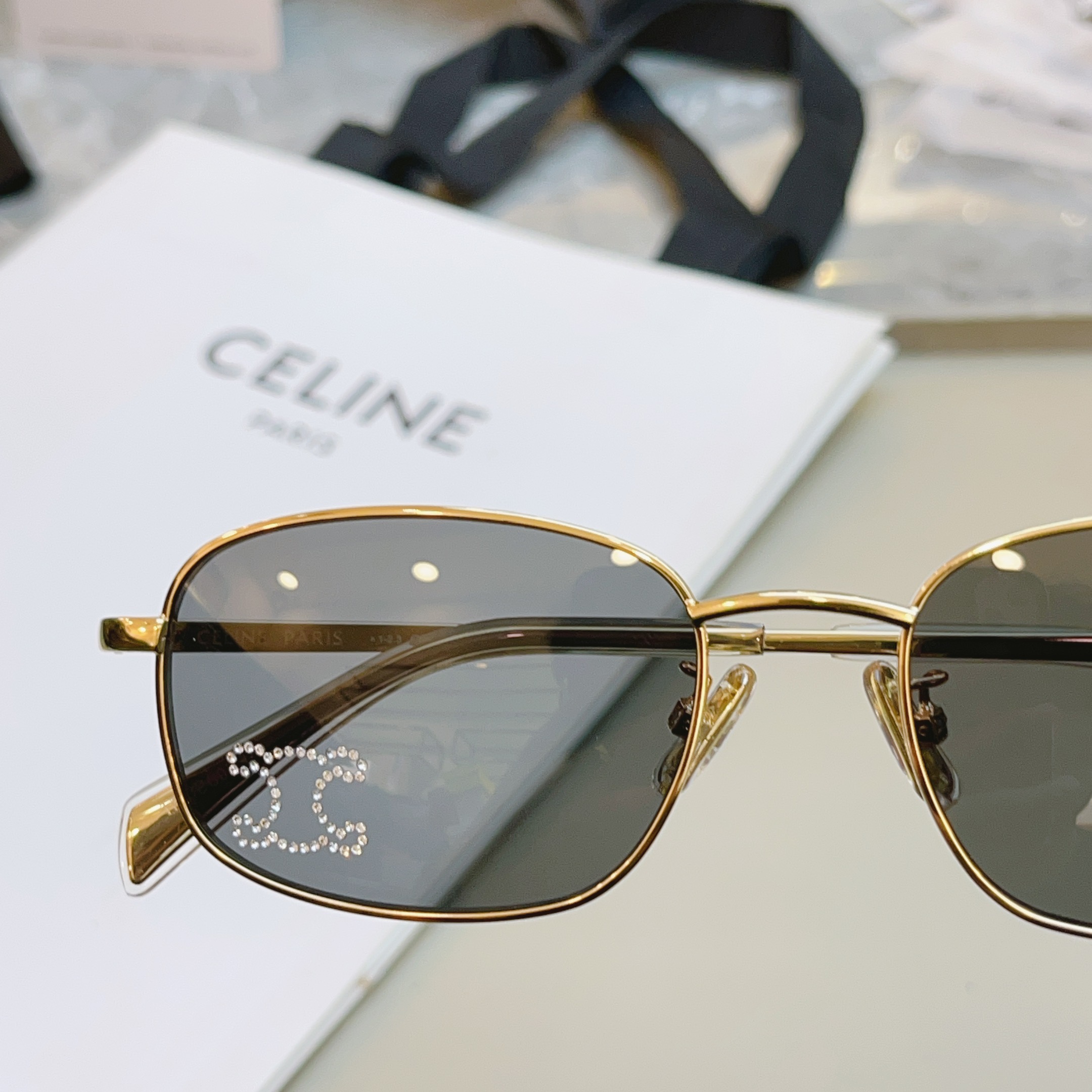 ，【CELIN*】赛*琳新款太阳镜， MODEL:CL40285U ，高版本✨，SIZE: 54口19-