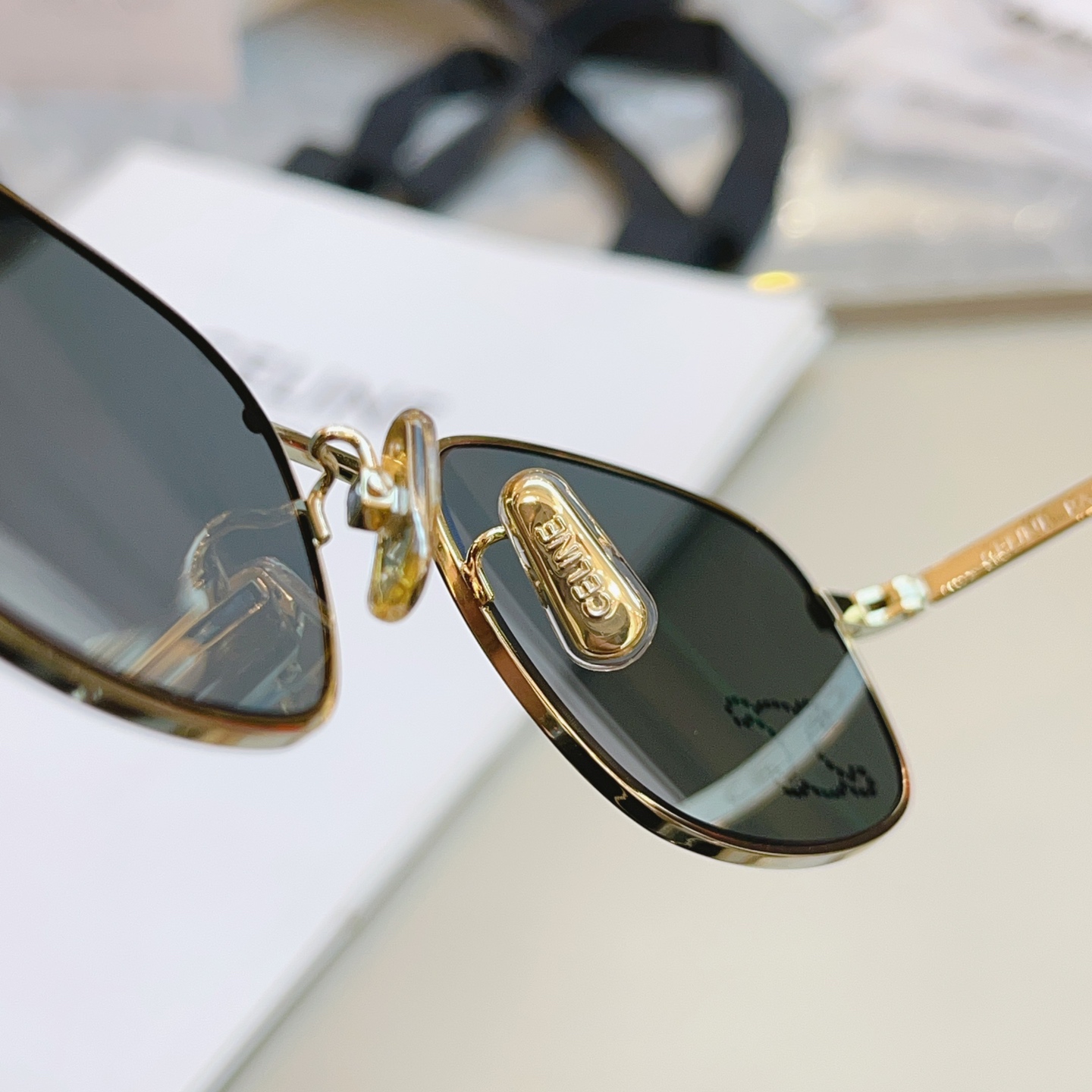 ，【CELIN*】赛*琳新款太阳镜， MODEL:CL40285U ，高版本✨，SIZE: 54口19-