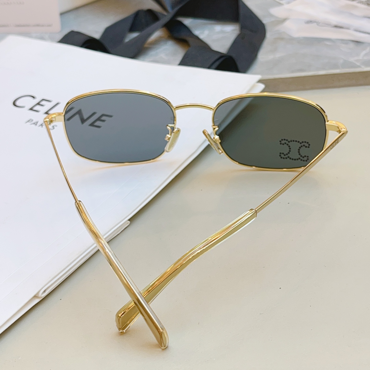 ，【CELIN*】赛*琳新款太阳镜， MODEL:CL40285U ，高版本✨，SIZE: 54口19-