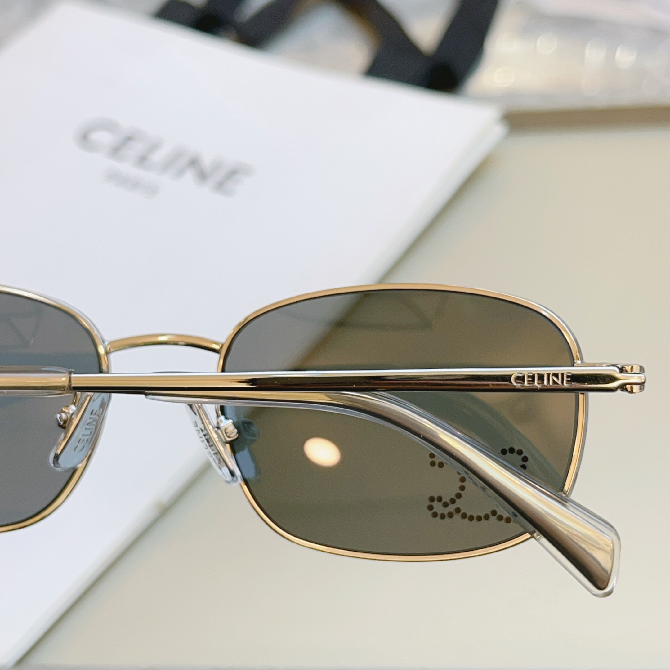 ，【CELIN*】赛*琳新款太阳镜， MODEL:CL40285U ，高版本✨，SIZE: 54口19-