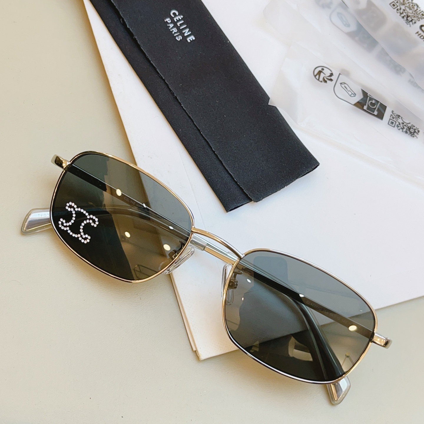 ，【CELIN*】赛*琳新款太阳镜， MODEL:CL40285U ，高版本✨，SIZE: 54口19-