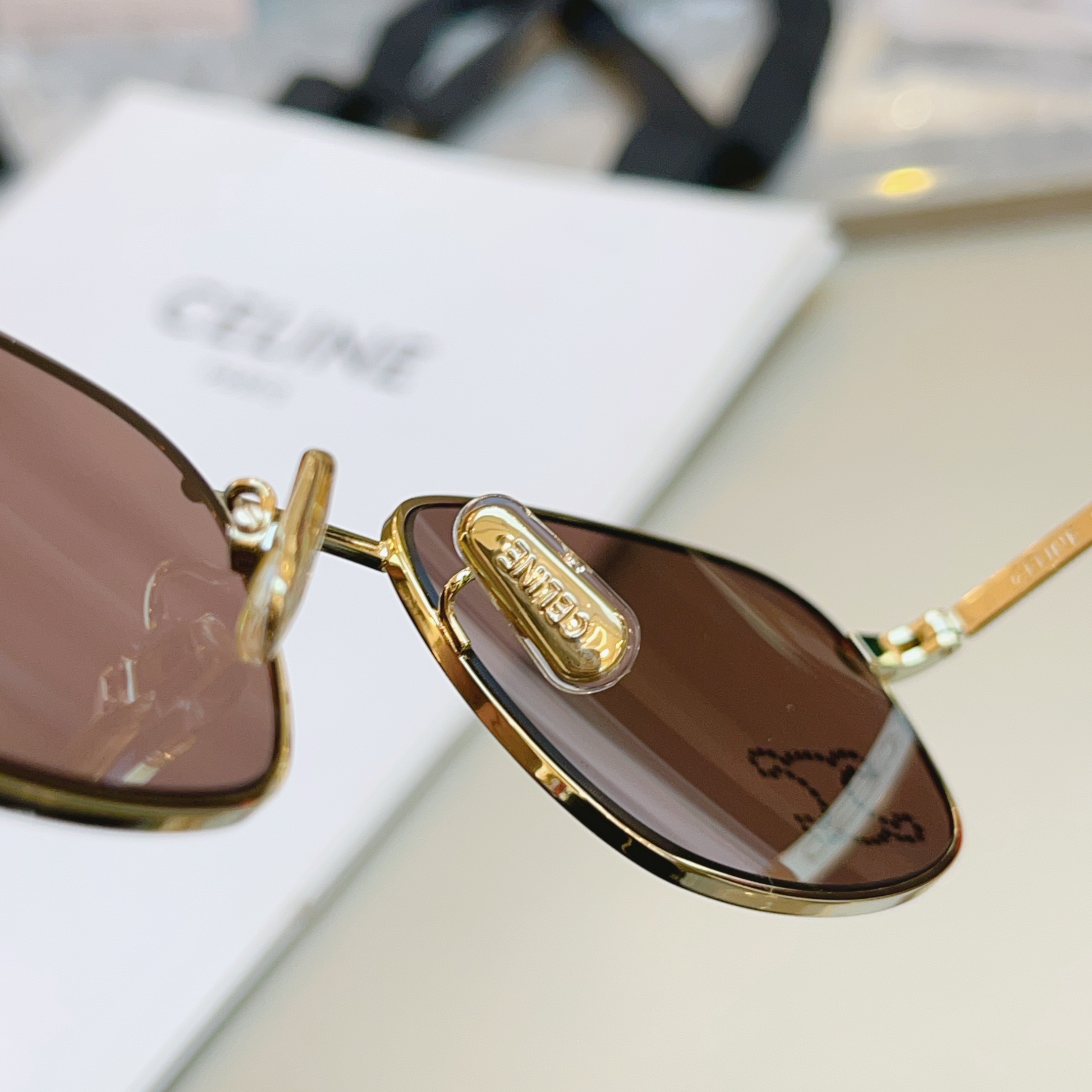 ，【CELIN*】赛*琳新款太阳镜， MODEL:CL40285U ，高版本✨，SIZE: 54口19-