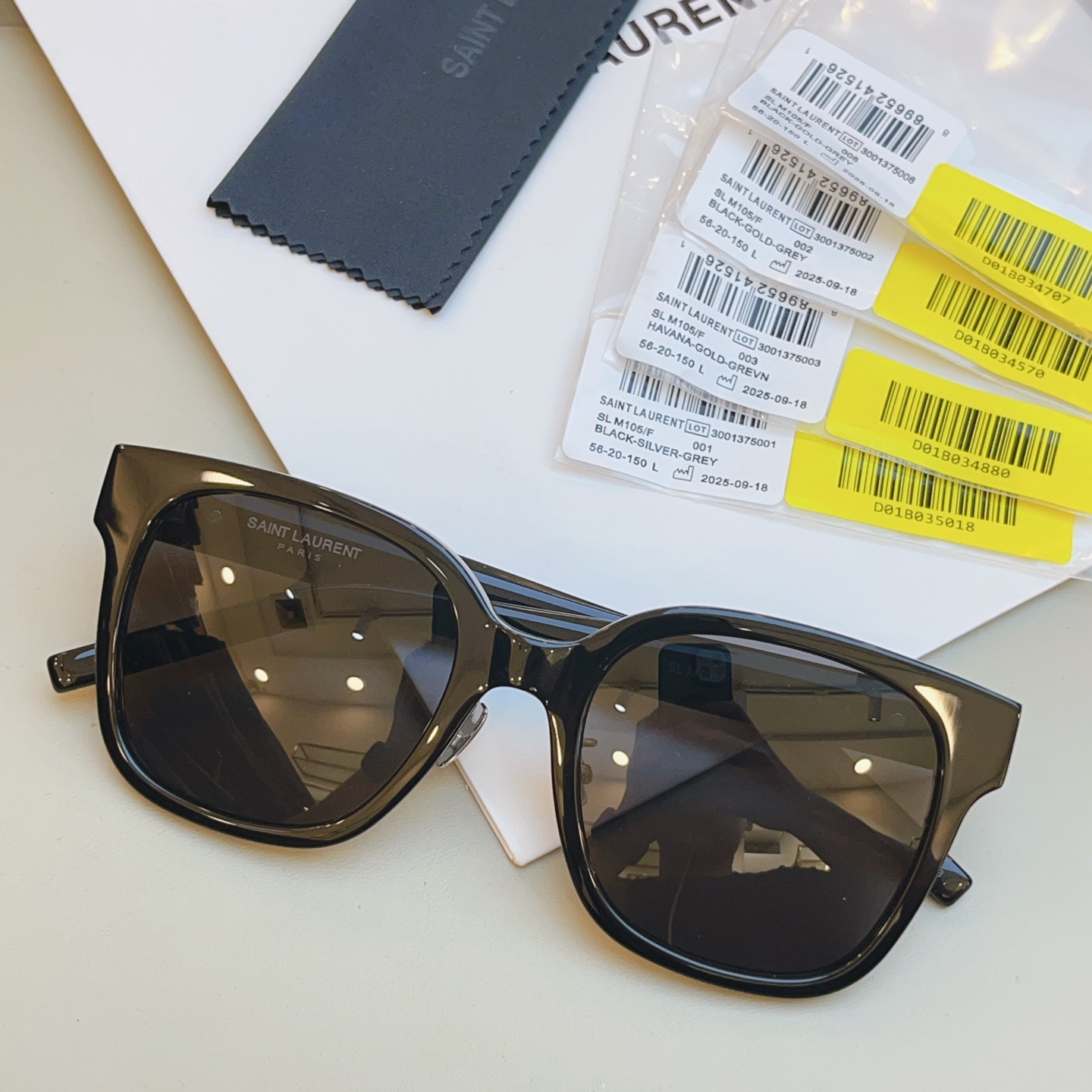 ，【SAINT LAUREN*】圣罗*兰新款太阳镜 高版本。MODEL：SL M105/F，SIZE：5