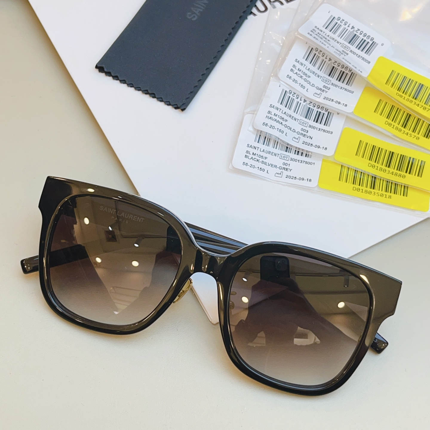 ，【SAINT LAUREN*】圣罗*兰新款太阳镜 高版本。MODEL：SL M105/F，SIZE：5