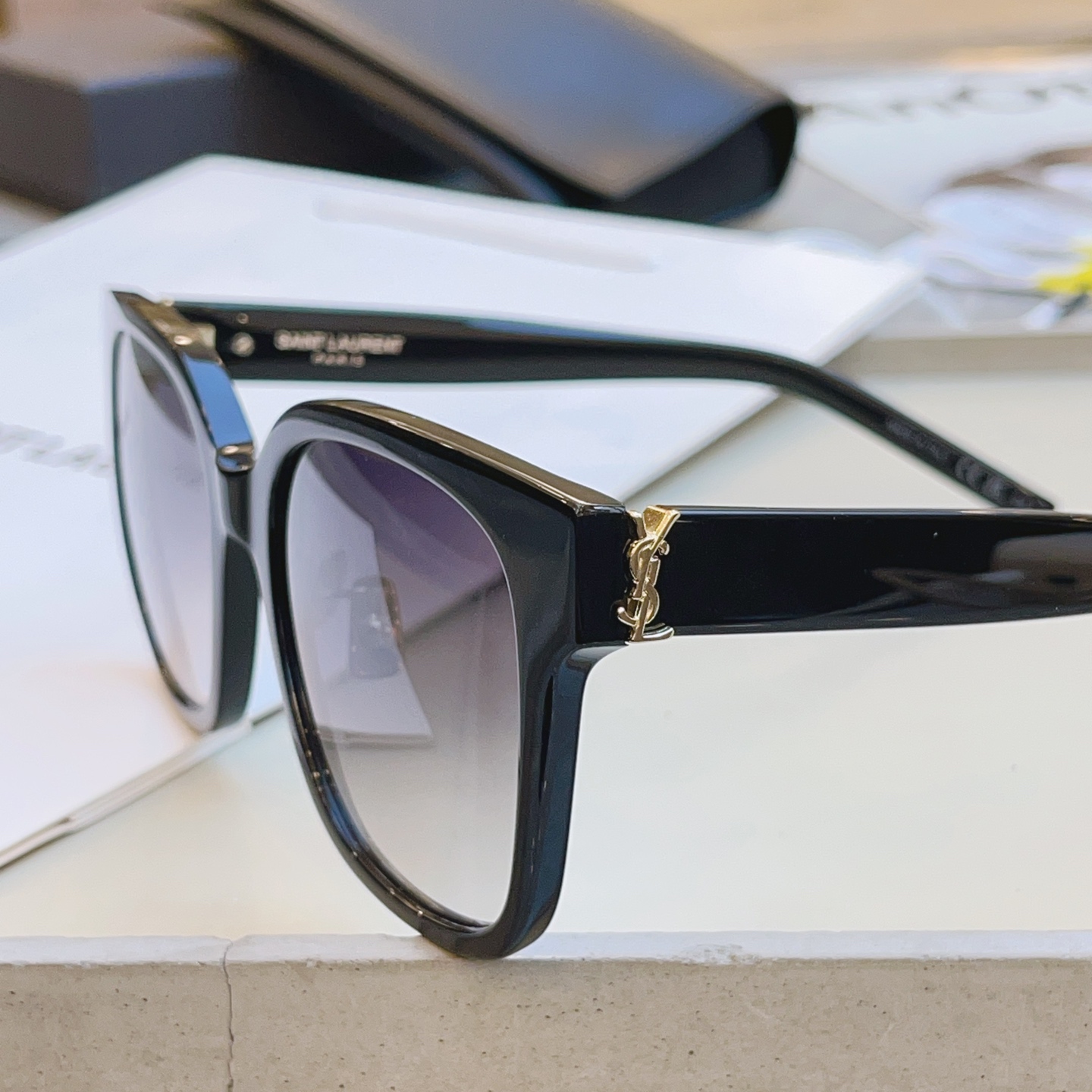 ，【SAINT LAUREN*】圣罗*兰新款太阳镜 高版本。MODEL：SL M105/F，SIZE：5