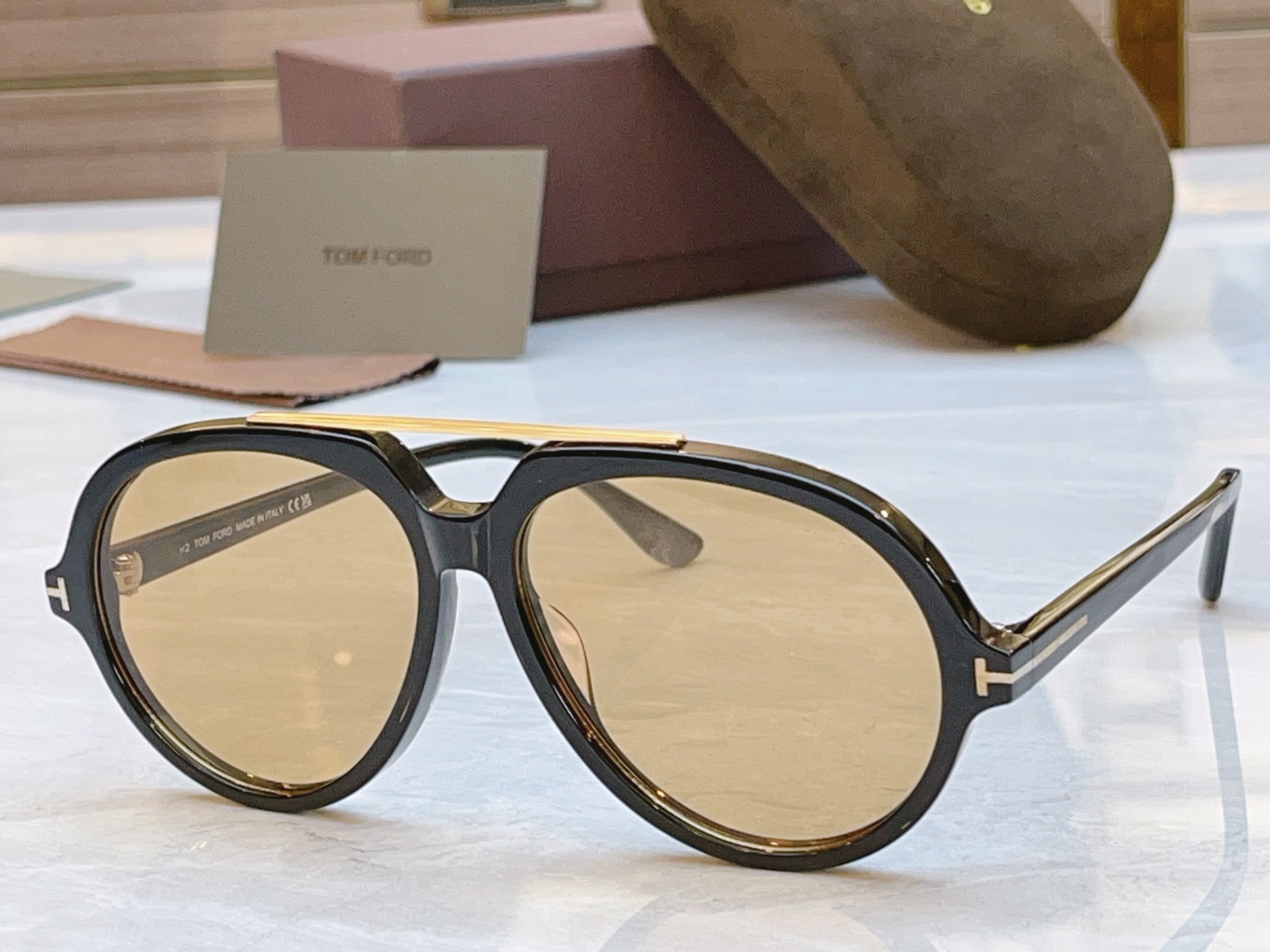 ，【TOM FOR*】汤姆*福特新款太阳镜🕶️，MODEL：FT1210，SIZE：59口14-140