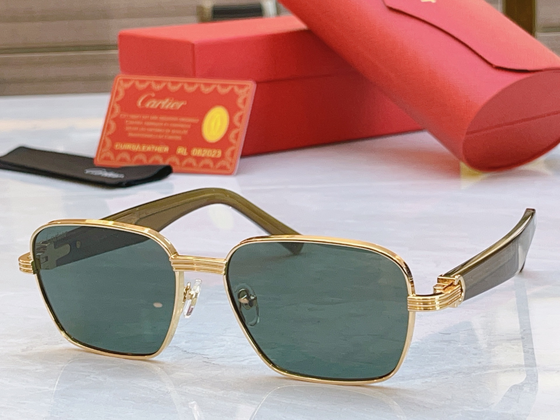 ，【CARTIE*】卡地*亚新款太阳镜🕶️，Mod:CT0533S，Size:55口17-145