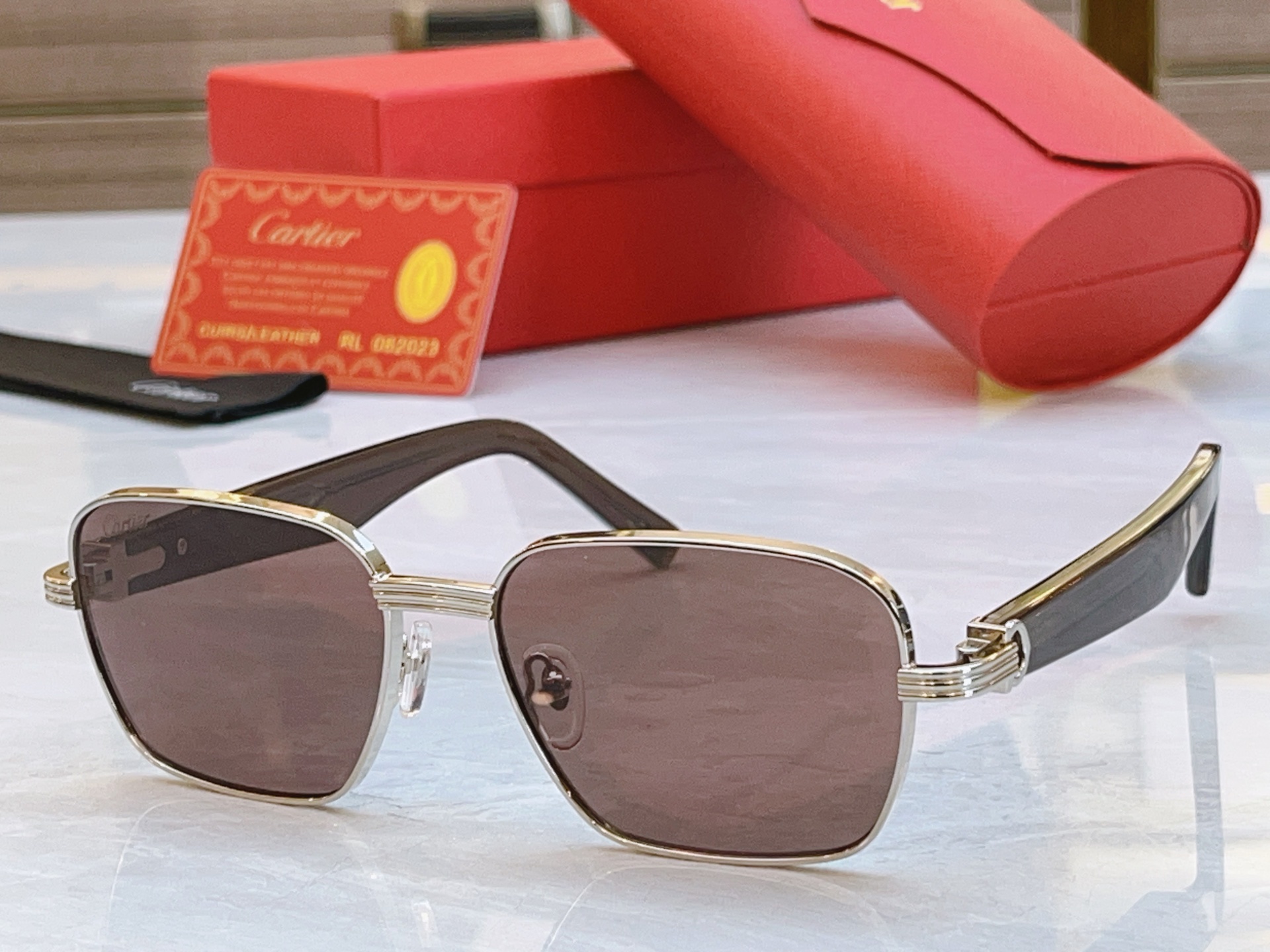 ，【CARTIE*】卡地*亚新款太阳镜🕶️，Mod:CT0533S，Size:55口17-145