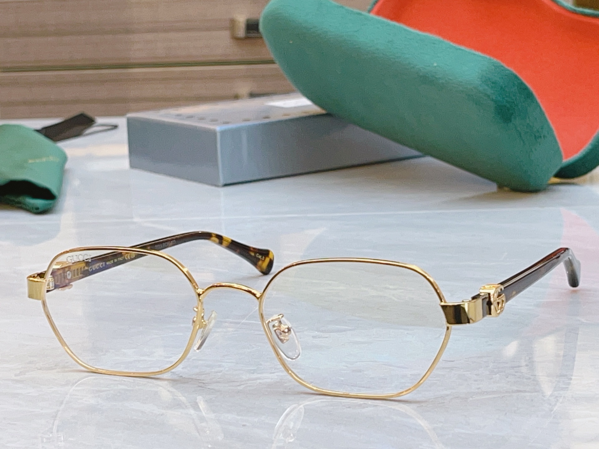 ，【GUCC*】古*驰新款眼镜架，MODEL：GG1593S，SIZE：56口19-145