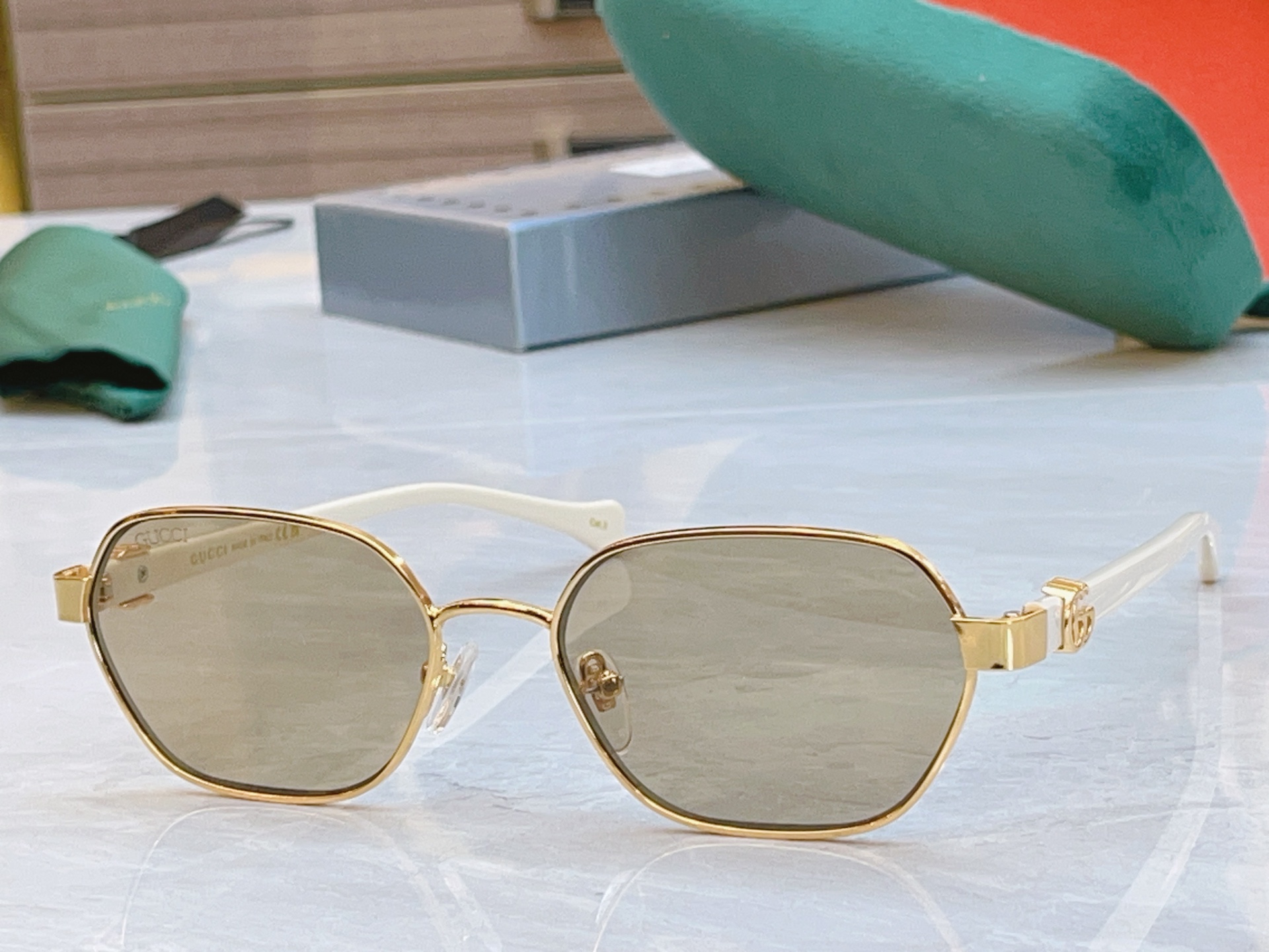 ，【GUCC*】古*驰新款眼镜架，MODEL：GG1593S，SIZE：56口19-145