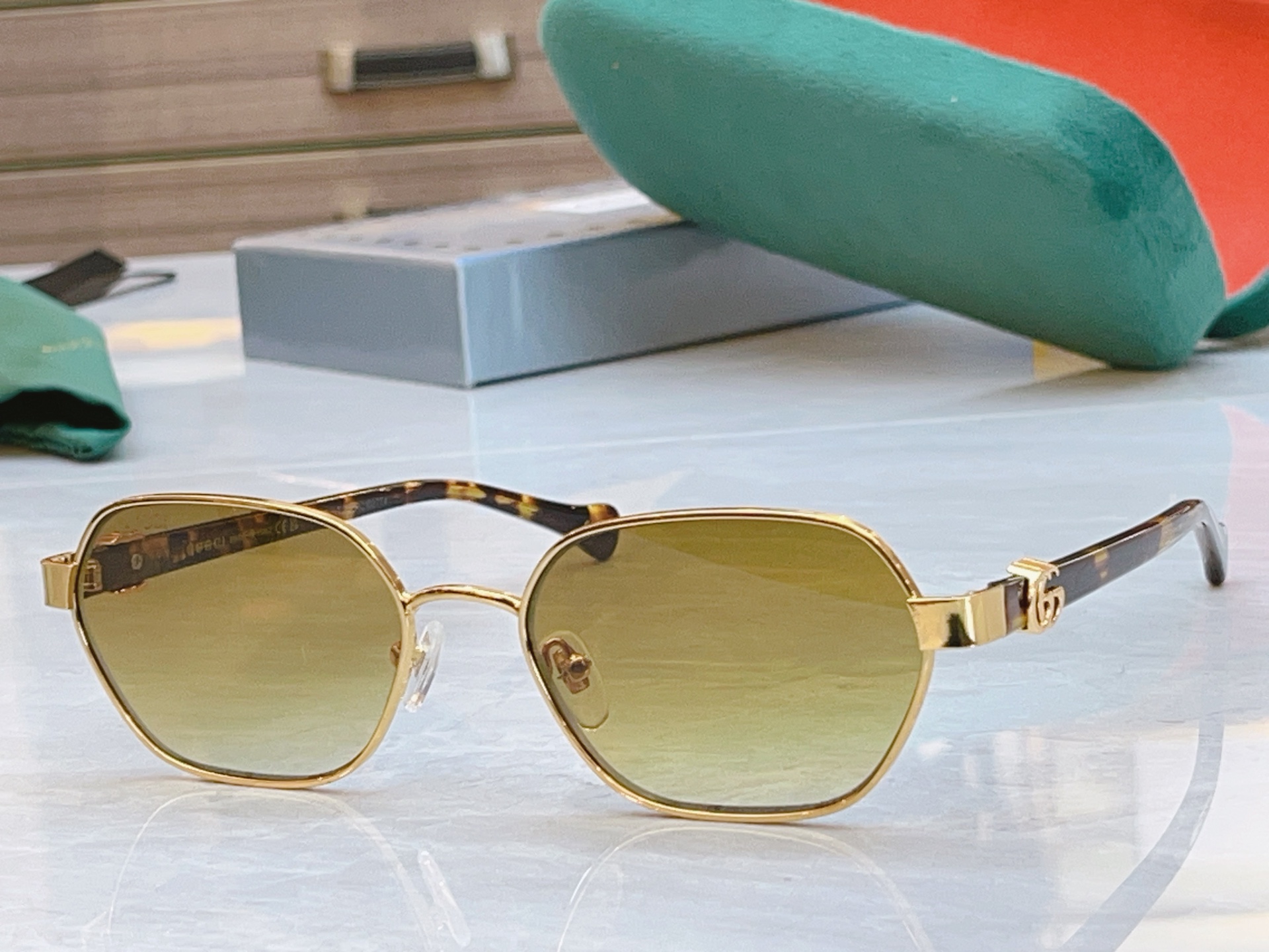 ，【GUCC*】古*驰新款眼镜架，MODEL：GG1593S，SIZE：56口19-145