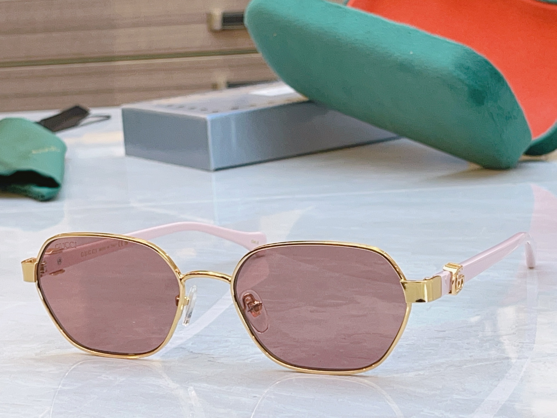 ，【GUCC*】古*驰新款眼镜架，MODEL：GG1593S，SIZE：56口19-145