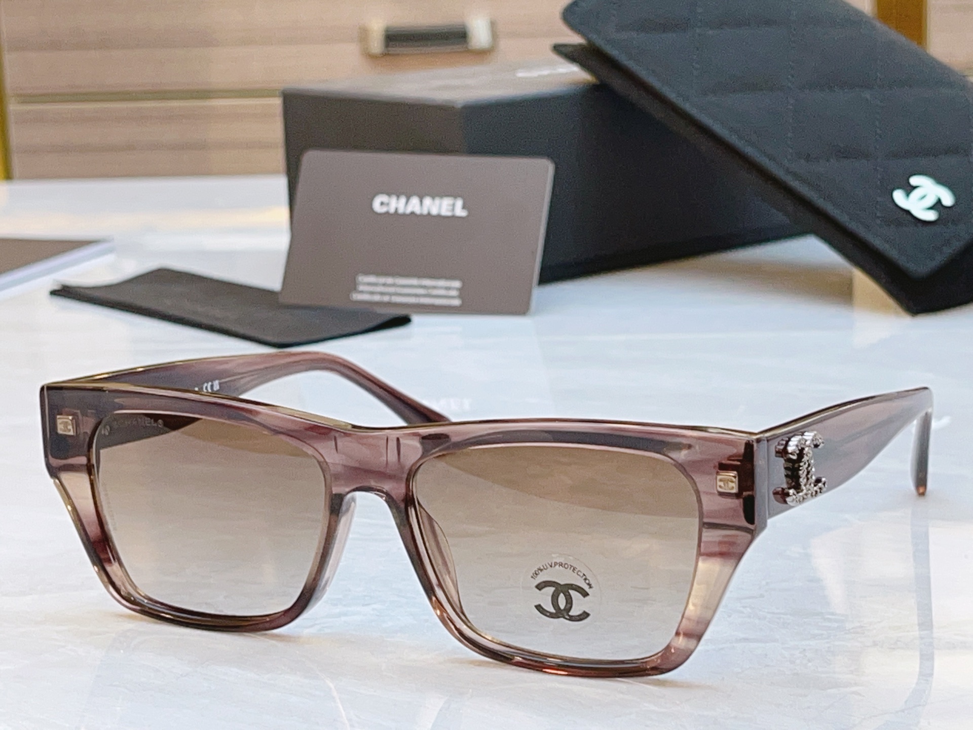 ，【CHANE*】香奈儿新款太阳镜🕶️，MODEL：CH3495，SIZE：55口17-145