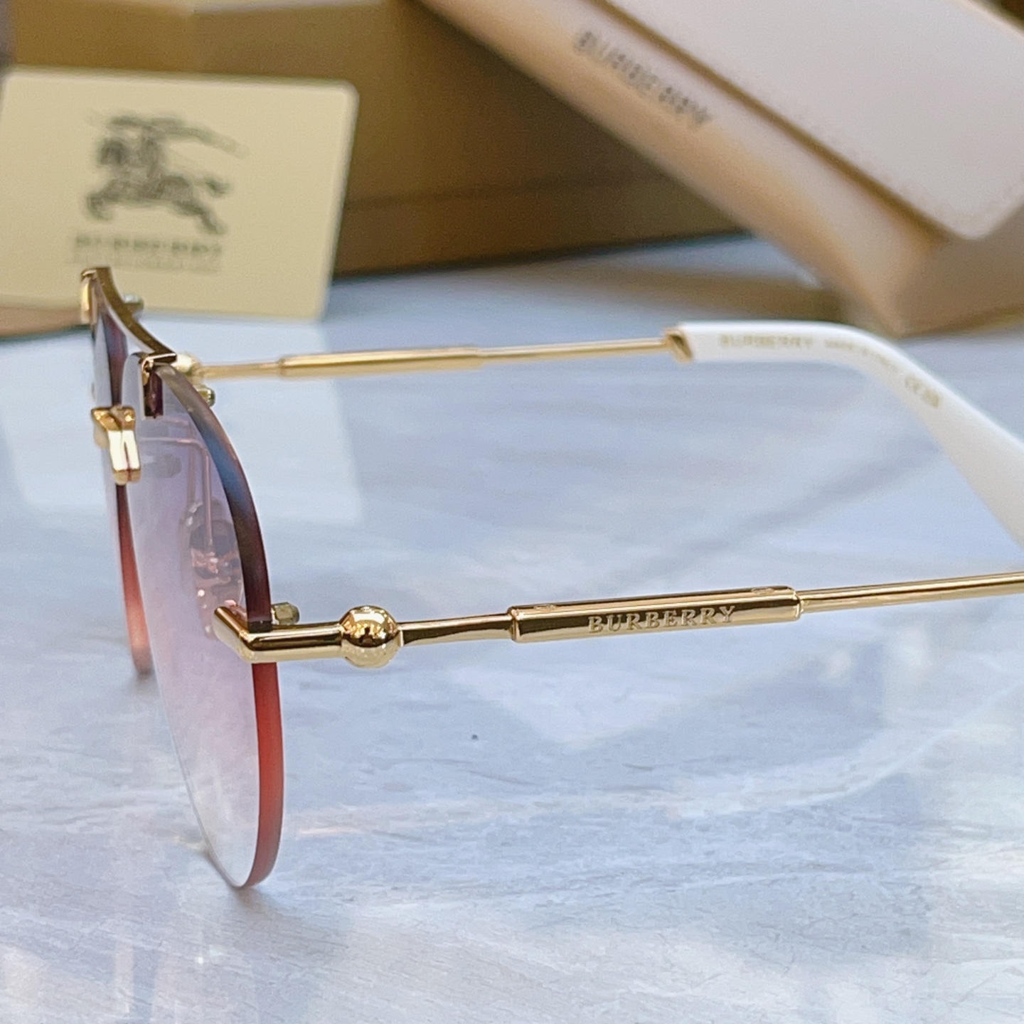 ，【BURBERR*】巴宝*莉新款光学架。MODEL：BE3151，SIZE：62口12-142