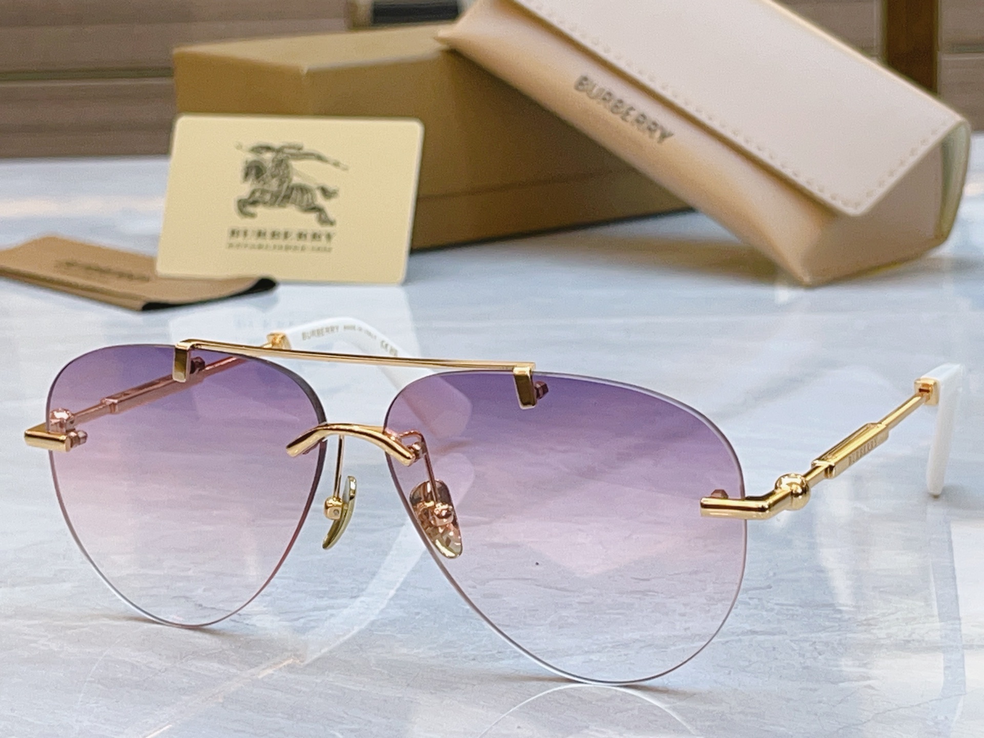 ，【BURBERR*】巴宝*莉新款光学架。MODEL：BE3151，SIZE：62口12-142