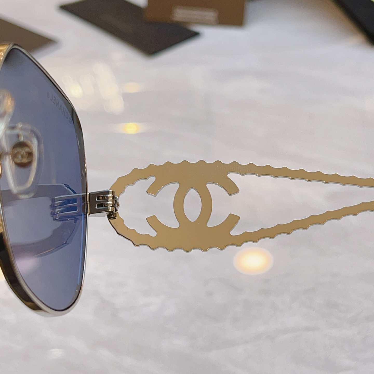 ，【CHANE*】香奈儿新款太阳镜，MODEL：A95106，SIZE：61口17-150