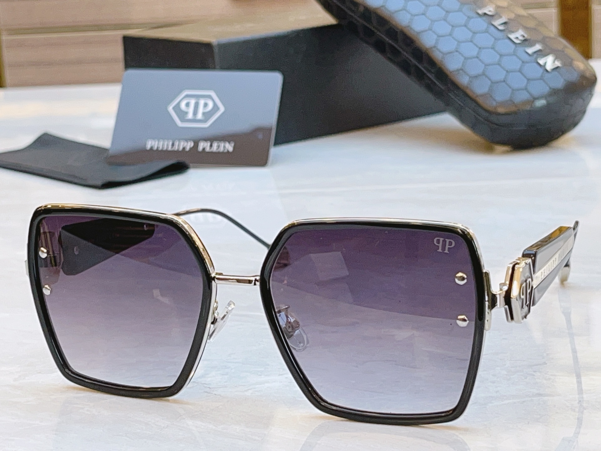 ，【PhiliPPPlei*】新款太阳镜，Mod：SPV，Size：59口17-142