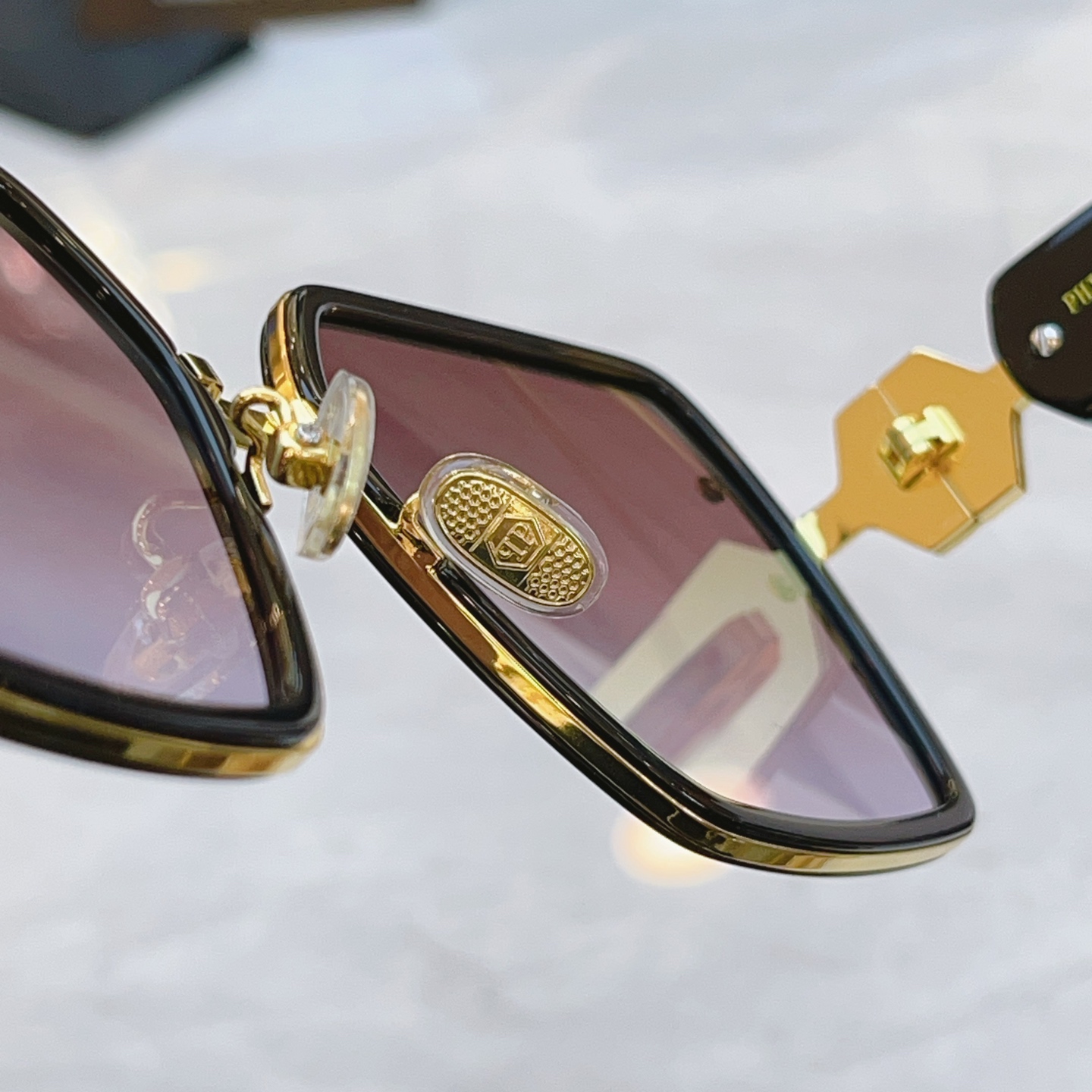 ，【PhiliPPPlei*】新款太阳镜，Mod：SPV，Size：59口17-142